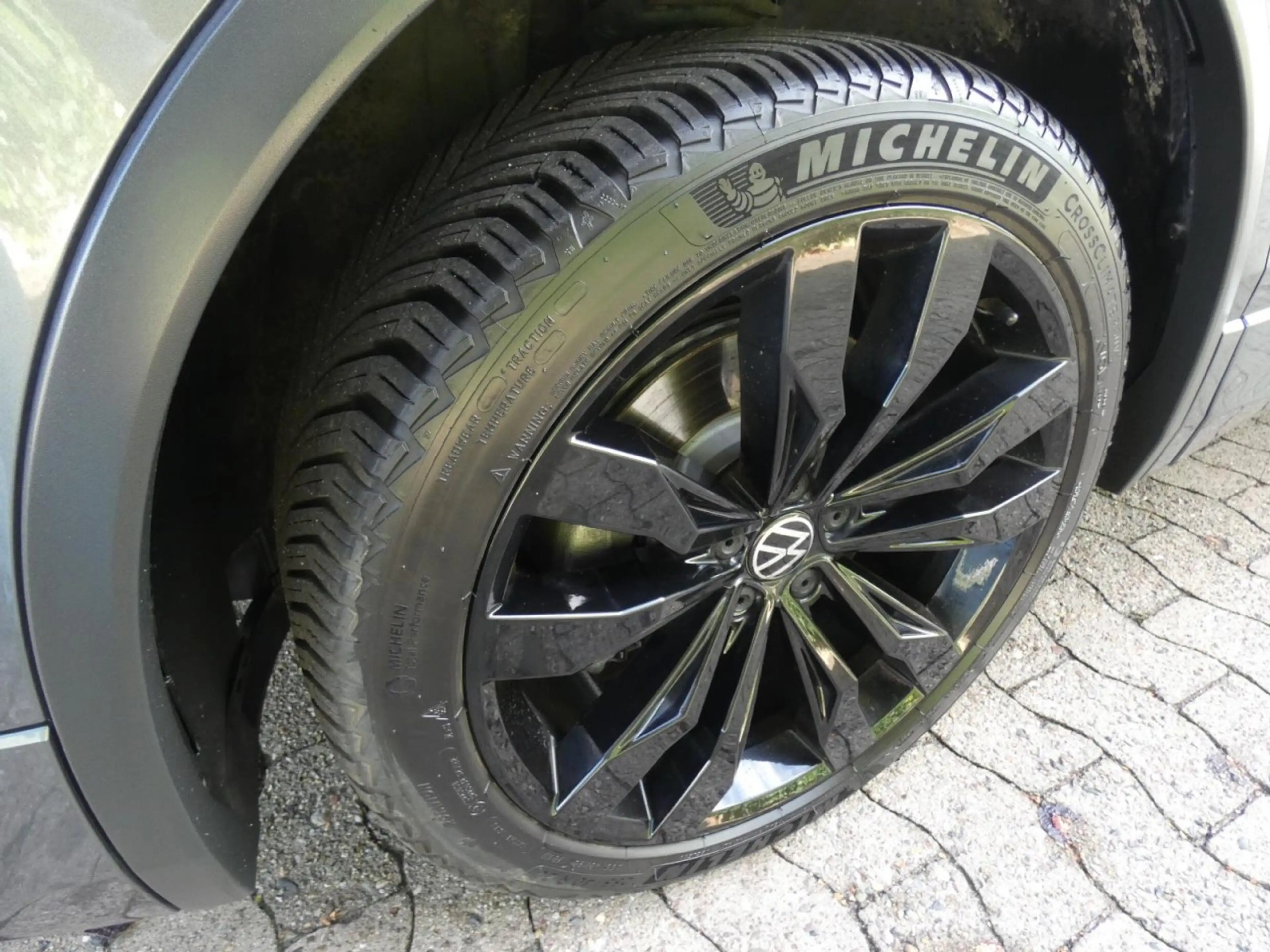 Volkswagen Tiguan Allspace Allspace R-Line Tiguan Allspace 2.0 TSI DSG 4Motion R-Line MLED — photo 14