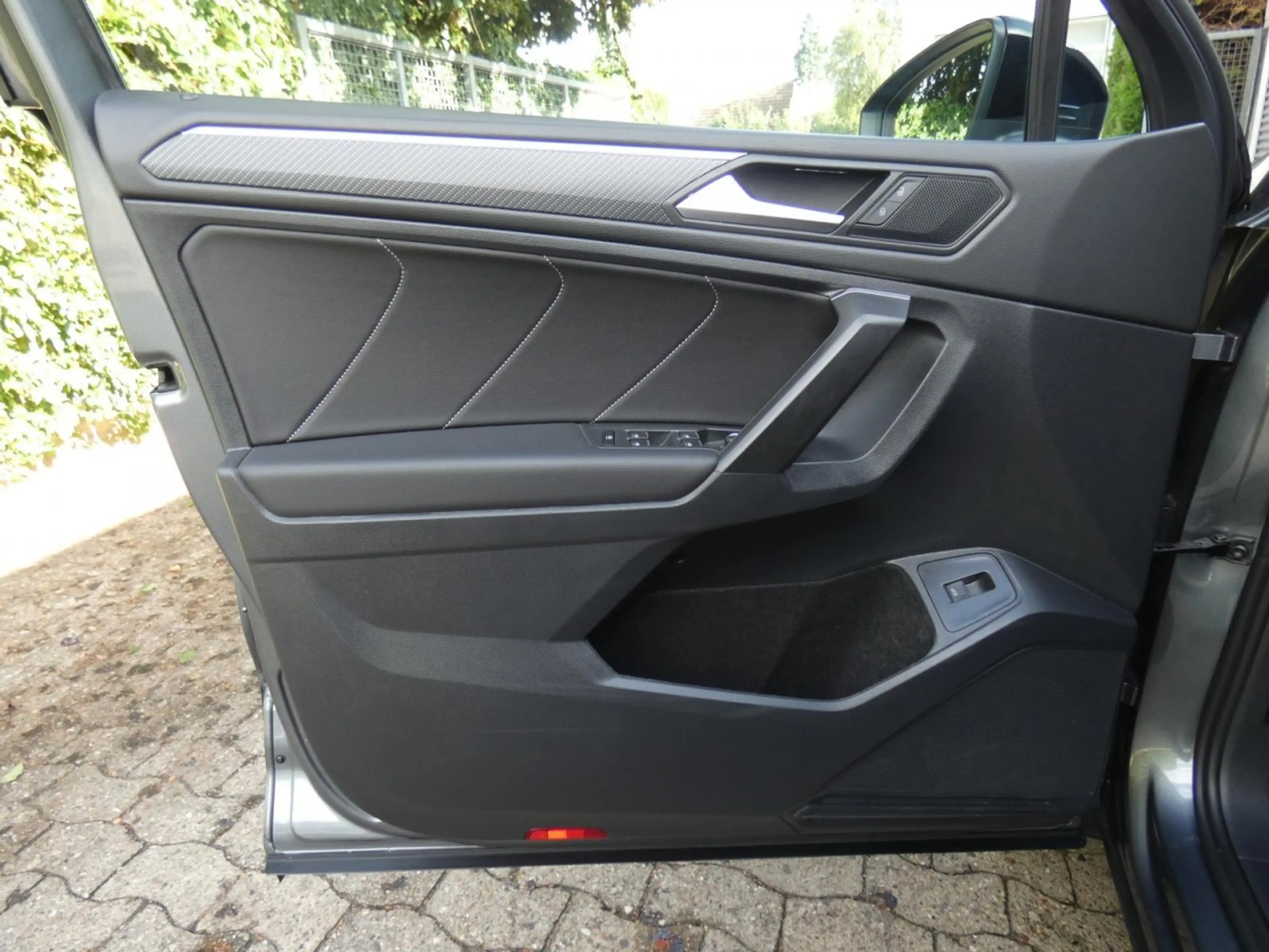Volkswagen Tiguan Allspace Allspace R-Line Tiguan Allspace 2.0 TSI DSG 4Motion R-Line MLED — photo 12