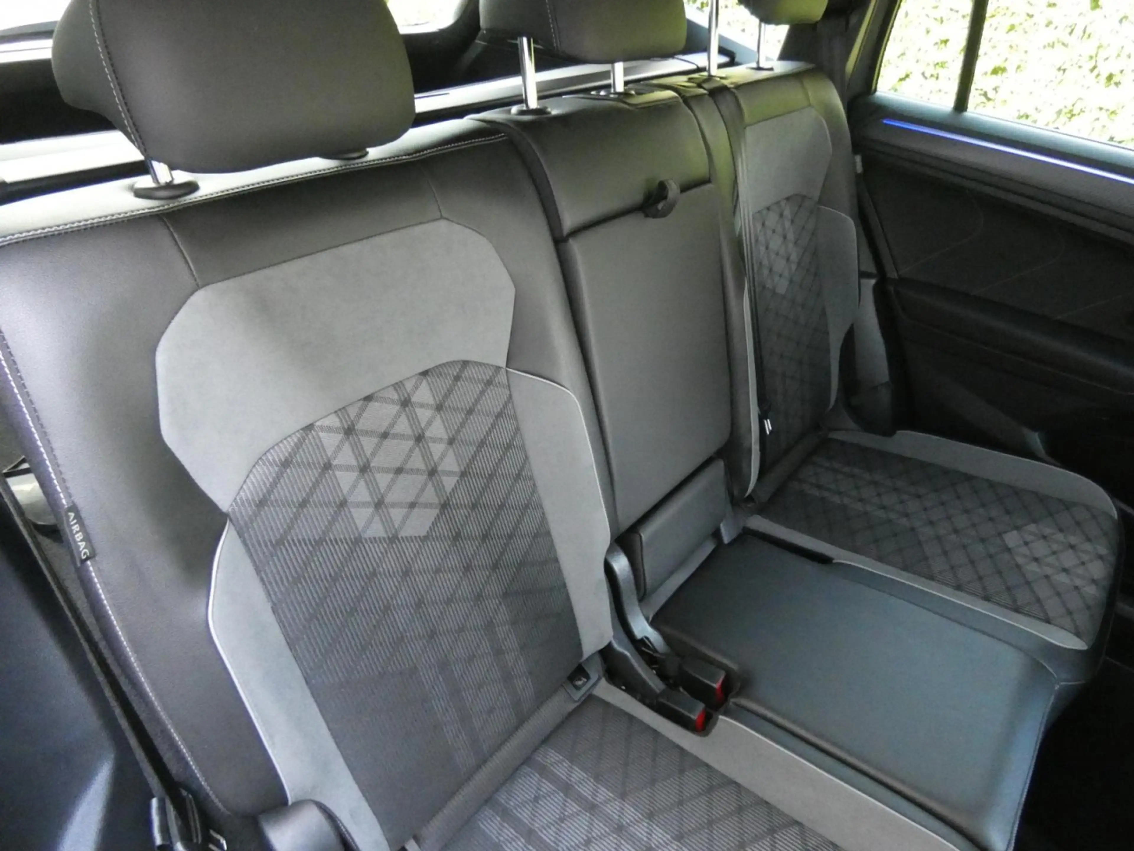 Volkswagen Tiguan Allspace Allspace R-Line Tiguan Allspace 2.0 TSI DSG 4Motion R-Line MLED — photo 5