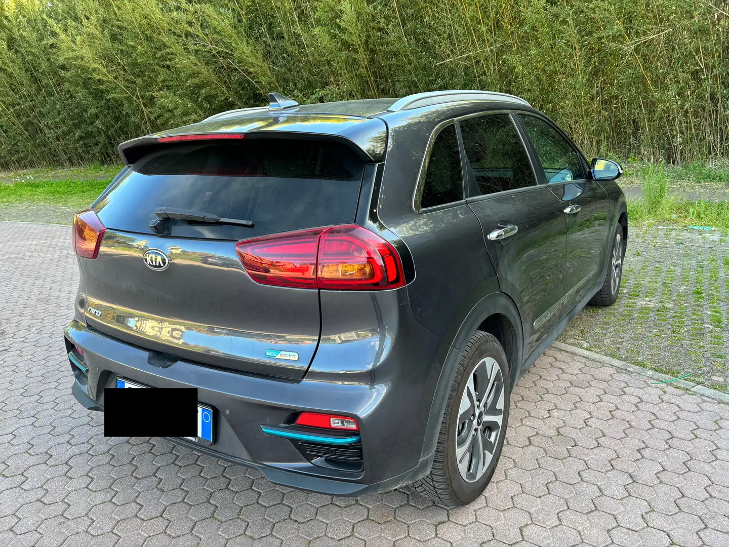 Kia Niro Niro I 2020 e-Niro 64 kWh Evolution OBC 11kW Gris - 2
