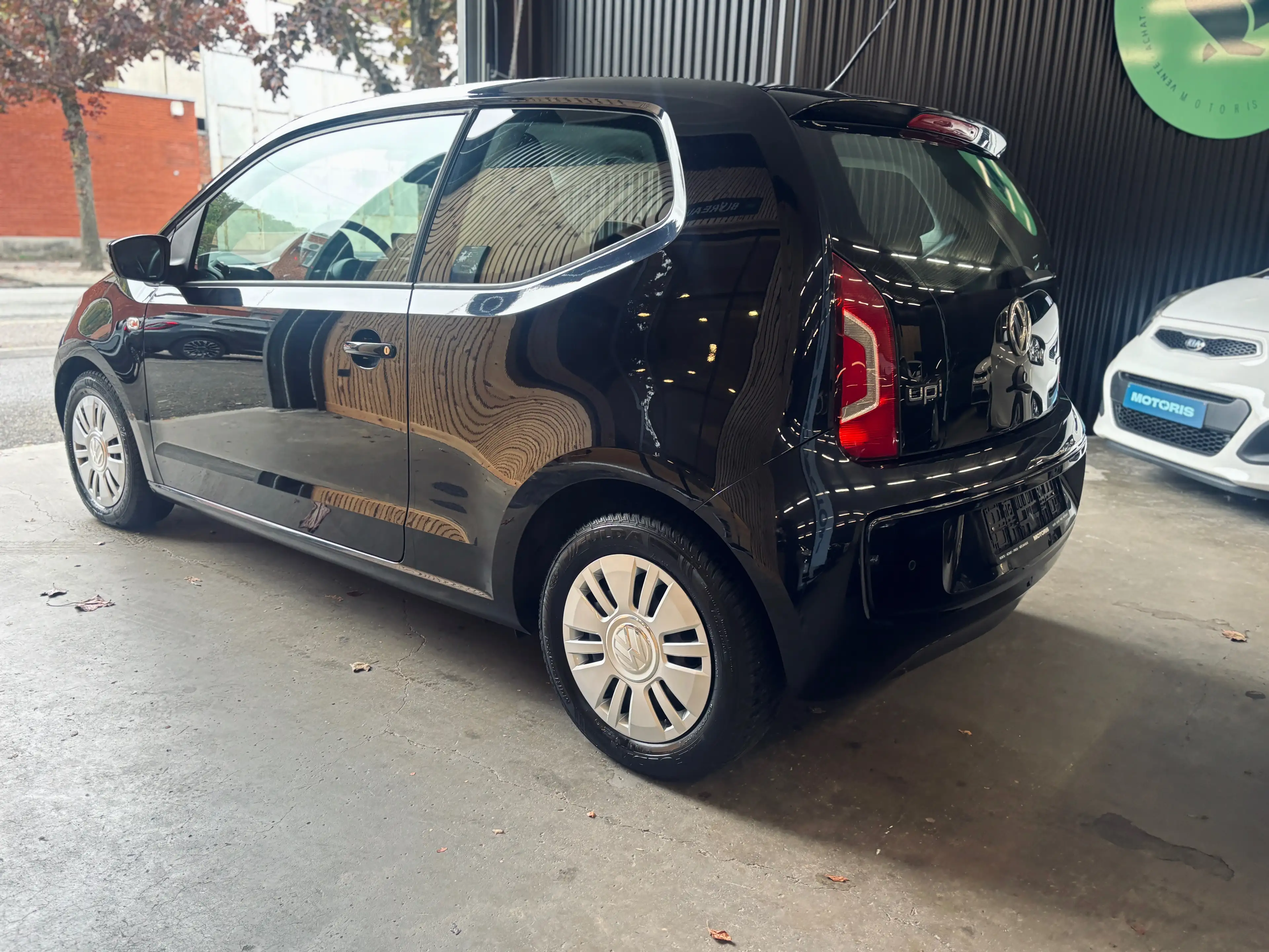 Volkswagen up! Up! 1.0i up! BMT — photo 7