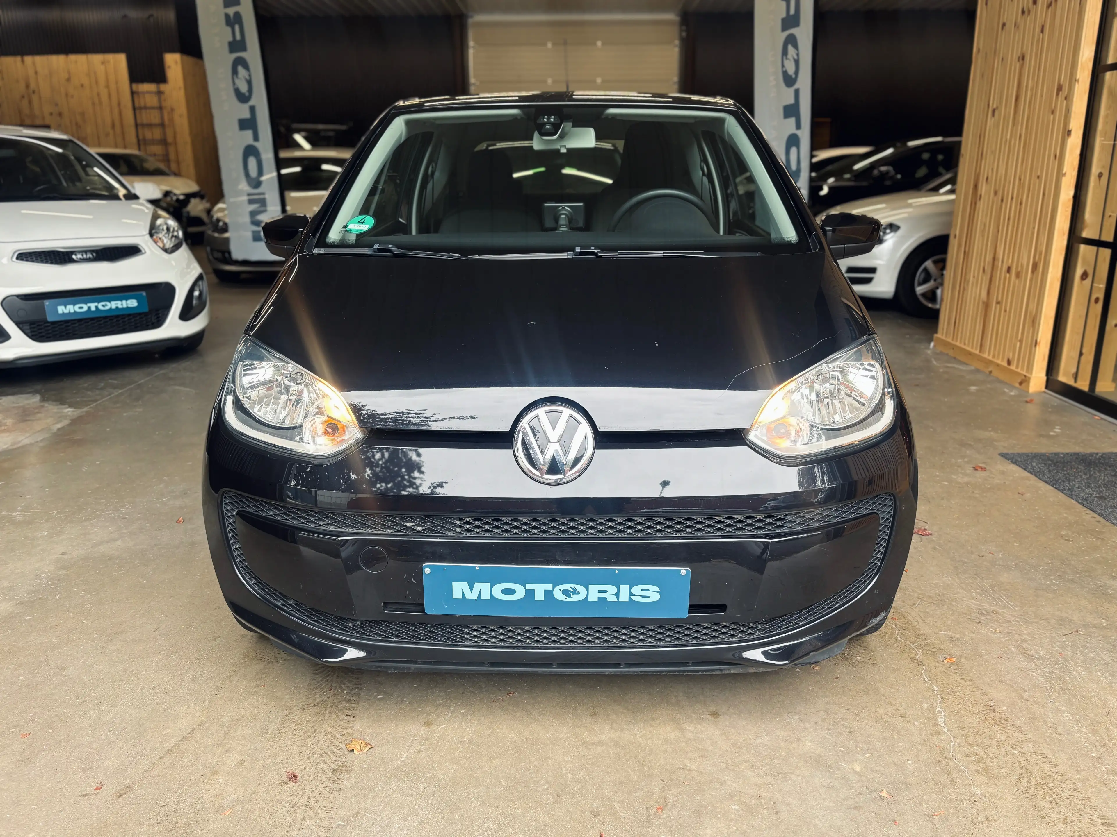 Volkswagen up! Up! 1.0i up! BMT — photo 2