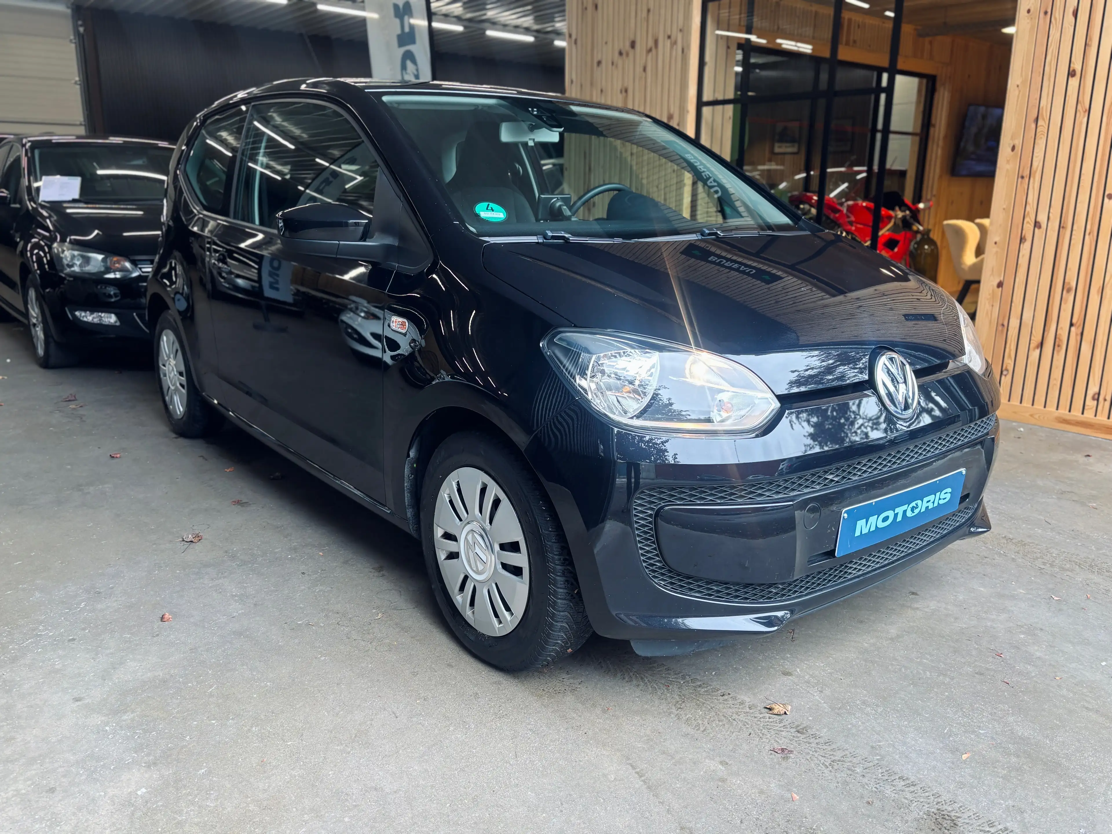 Volkswagen up! Up! 1.0i up! BMT — photo 3