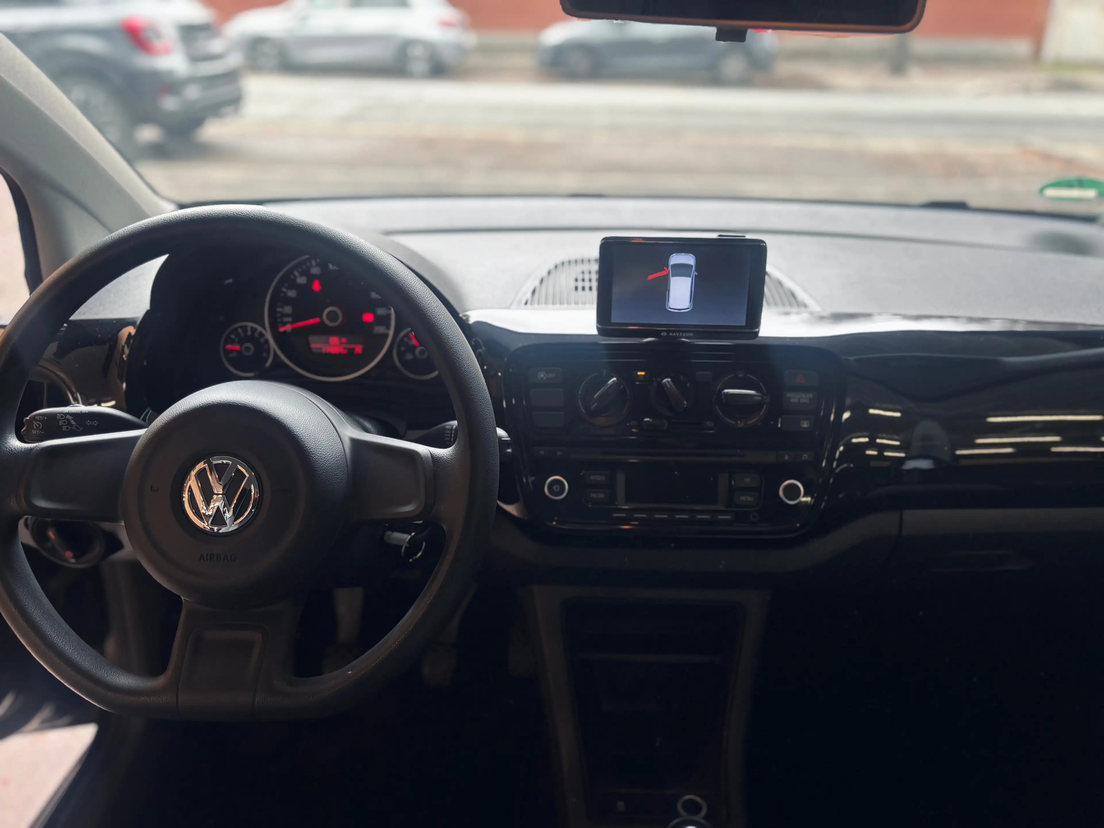 Volkswagen up! Up! 1.0i up! BMT — photo 15