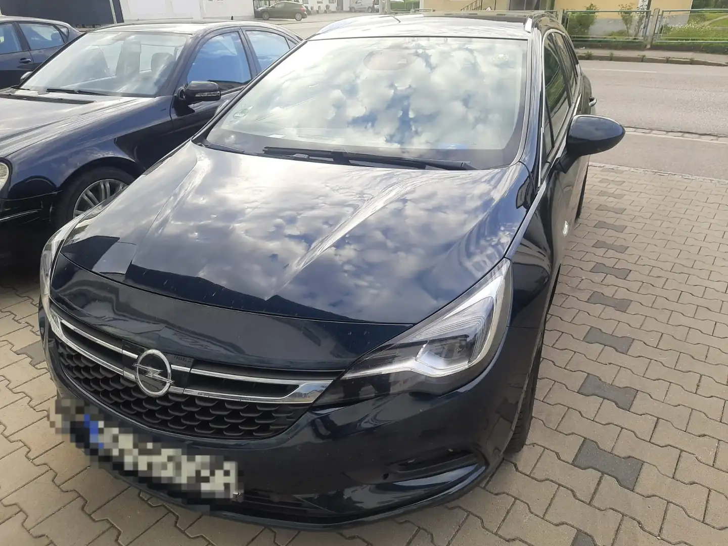 Opel Astra Astra 1.6 D (CDTI) Start/Stop Sports Tourer Innova Grün - 2