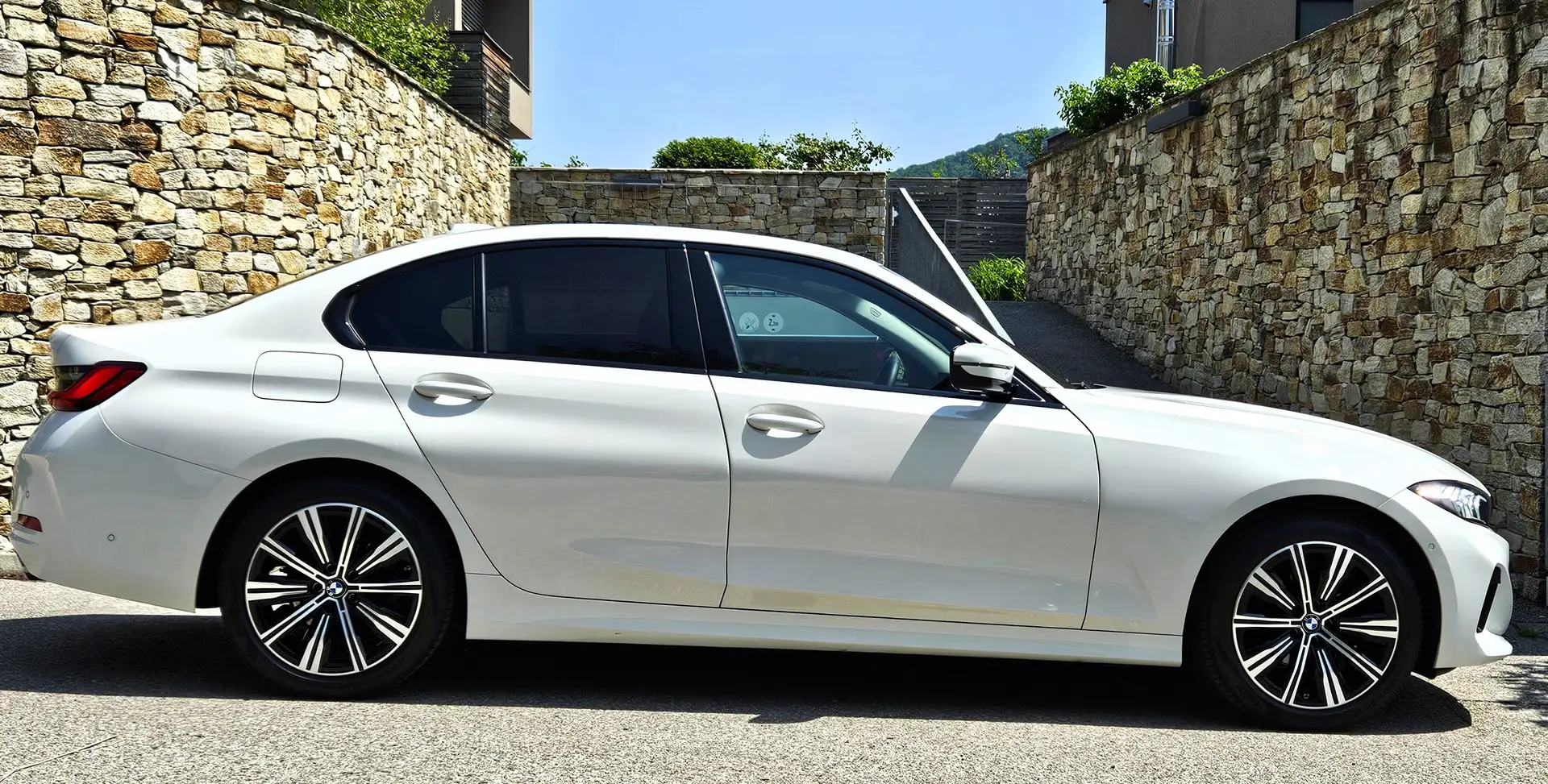 BMW 318 d 48 V Aut*Headup*ACC*Memory*Keyless*Paket Care Blanc - 1