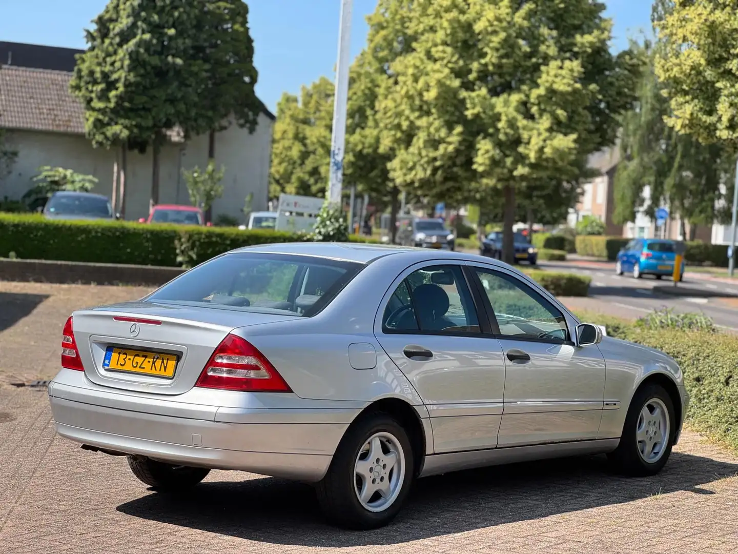 Mercedes-Benz C 180 Elegance|Nieuwe APK|Origineel Nederlands|Trekhaak| Grijs - 2