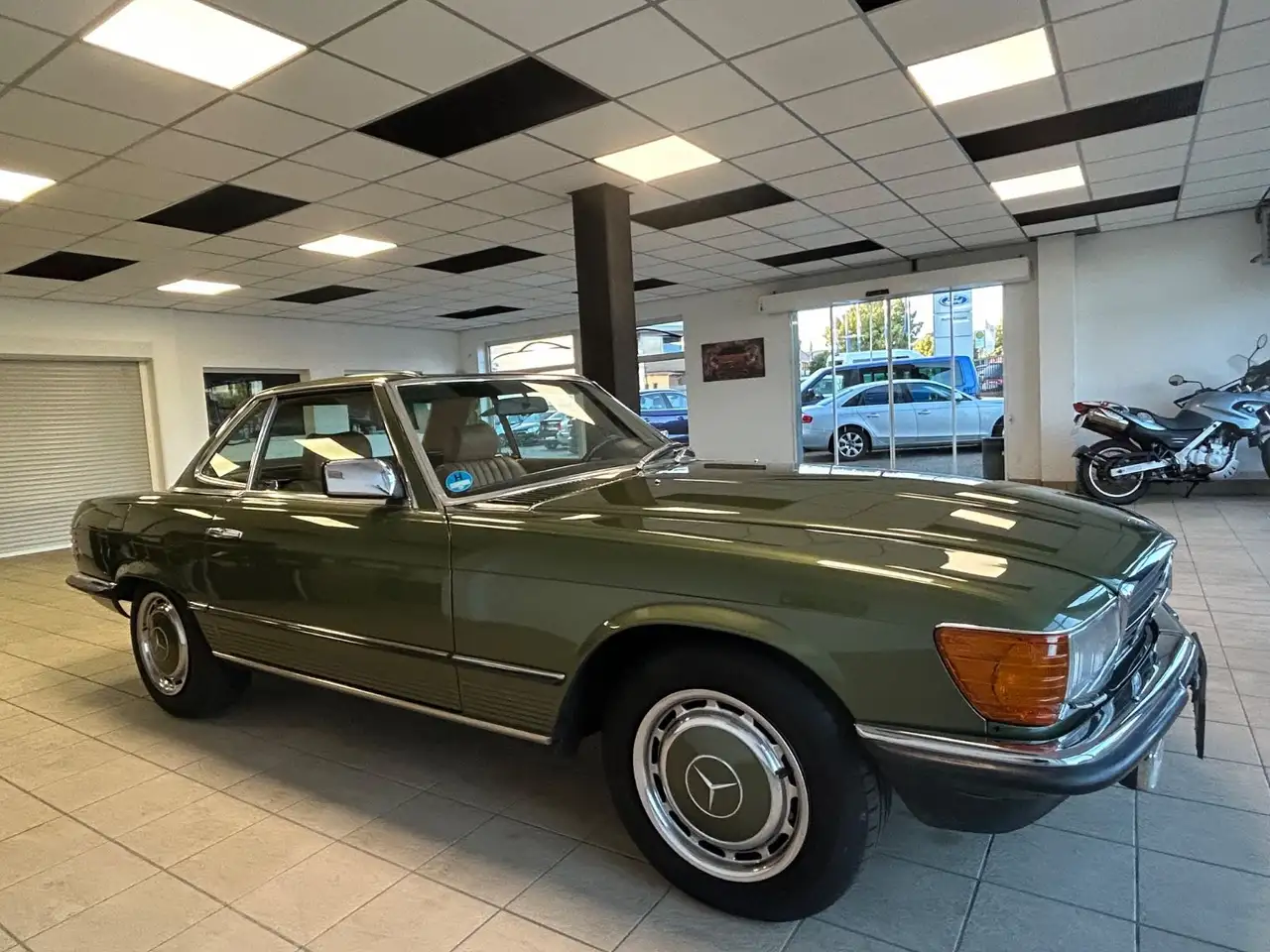 Mercedes-Benz 380 H -kennzeichen, foto 3