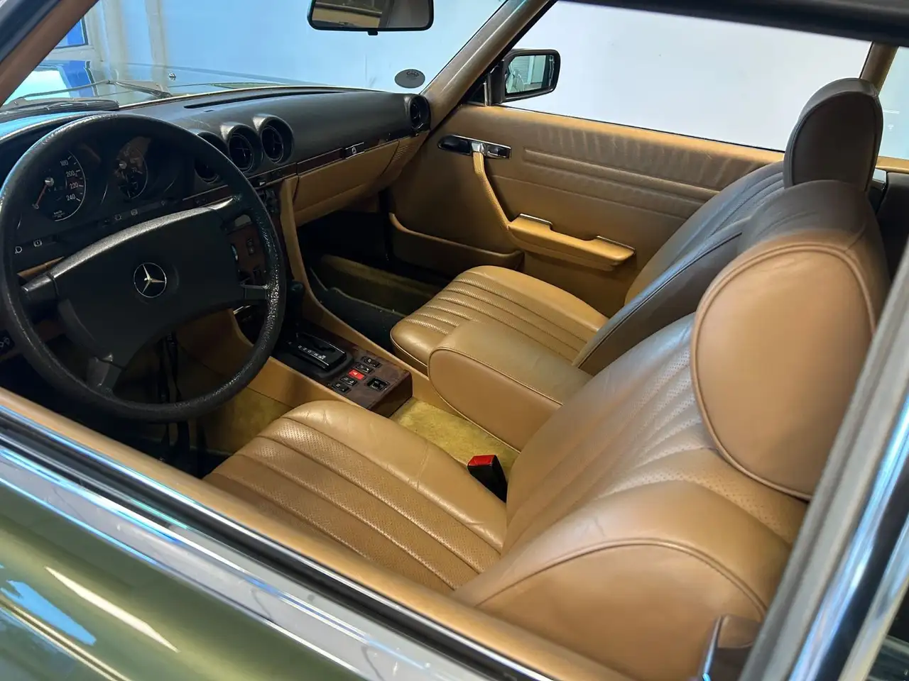 Mercedes-Benz 380 H -kennzeichen, foto 10