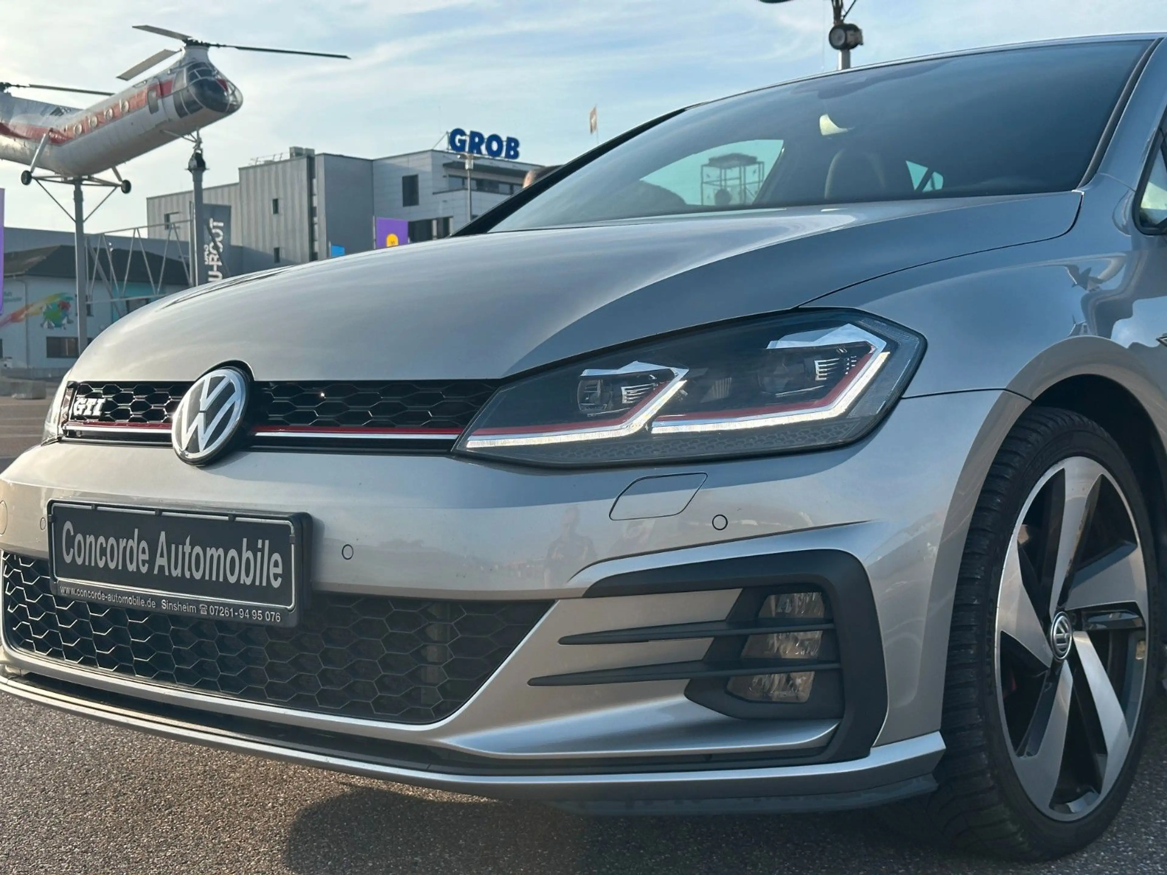 Volkswagen Golf VII Lim. GTI LED  NAVI RFK SHZ PDC TEMPOMAT — photo 13