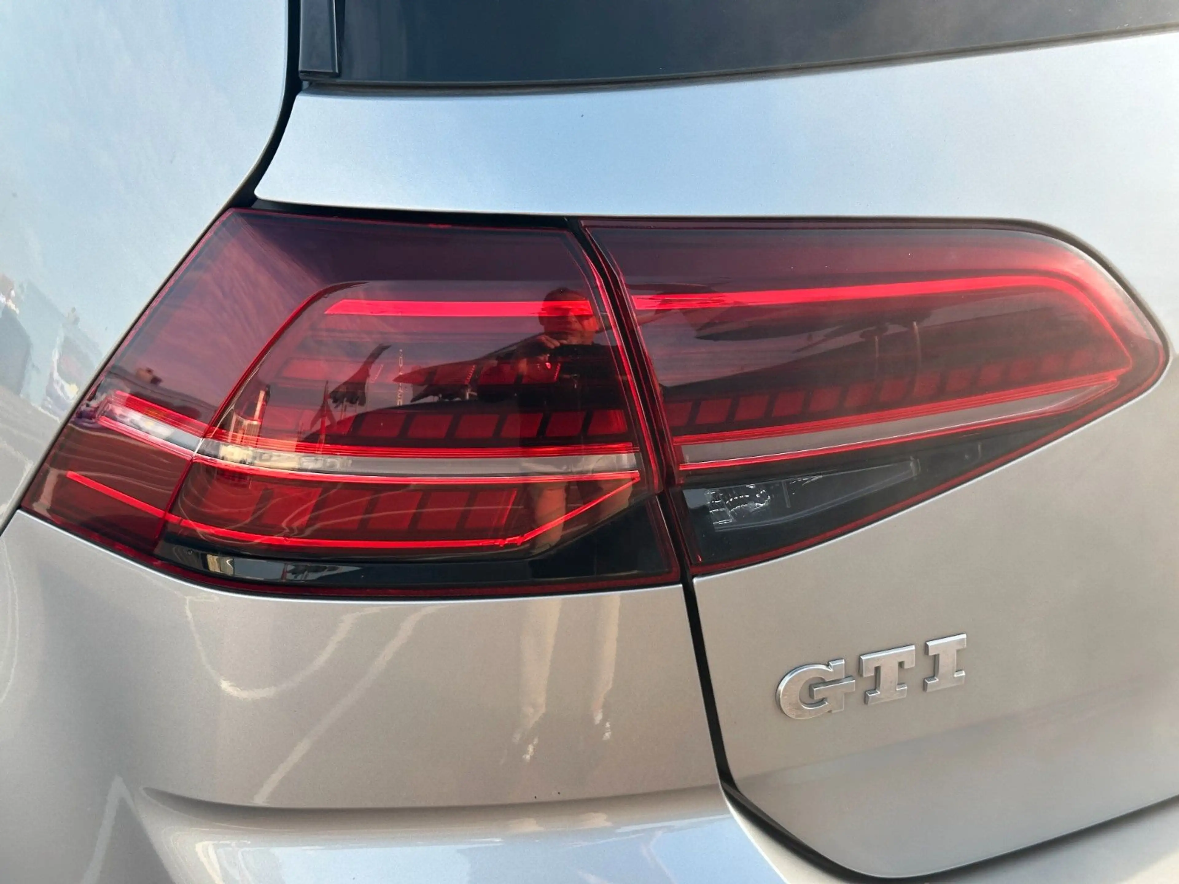 Volkswagen Golf VII Lim. GTI LED  NAVI RFK SHZ PDC TEMPOMAT — photo 9