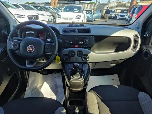 Fiat Panda view 9