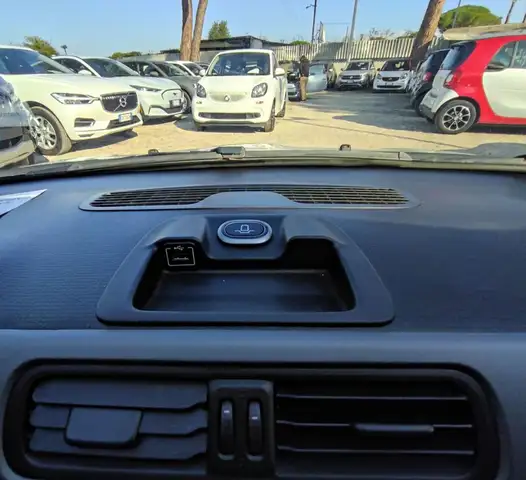 Fiat Panda view 15