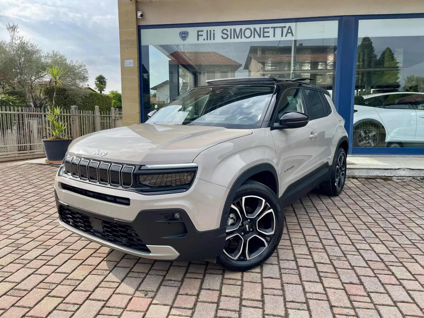 Jeep Avenger 1.2 Turbo 100 CV Summit- KM0 Beige - 1