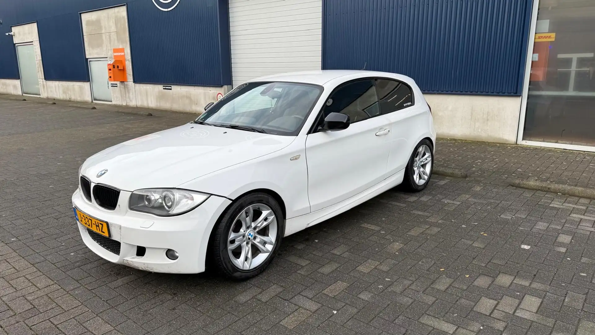 BMW 118 volledig M pakket Wit - 2