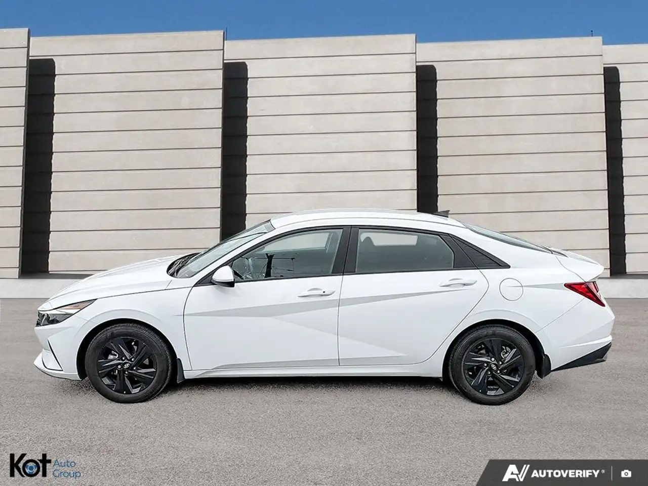 Hyundai ELANTRA снимка Hyundai ELANTRA