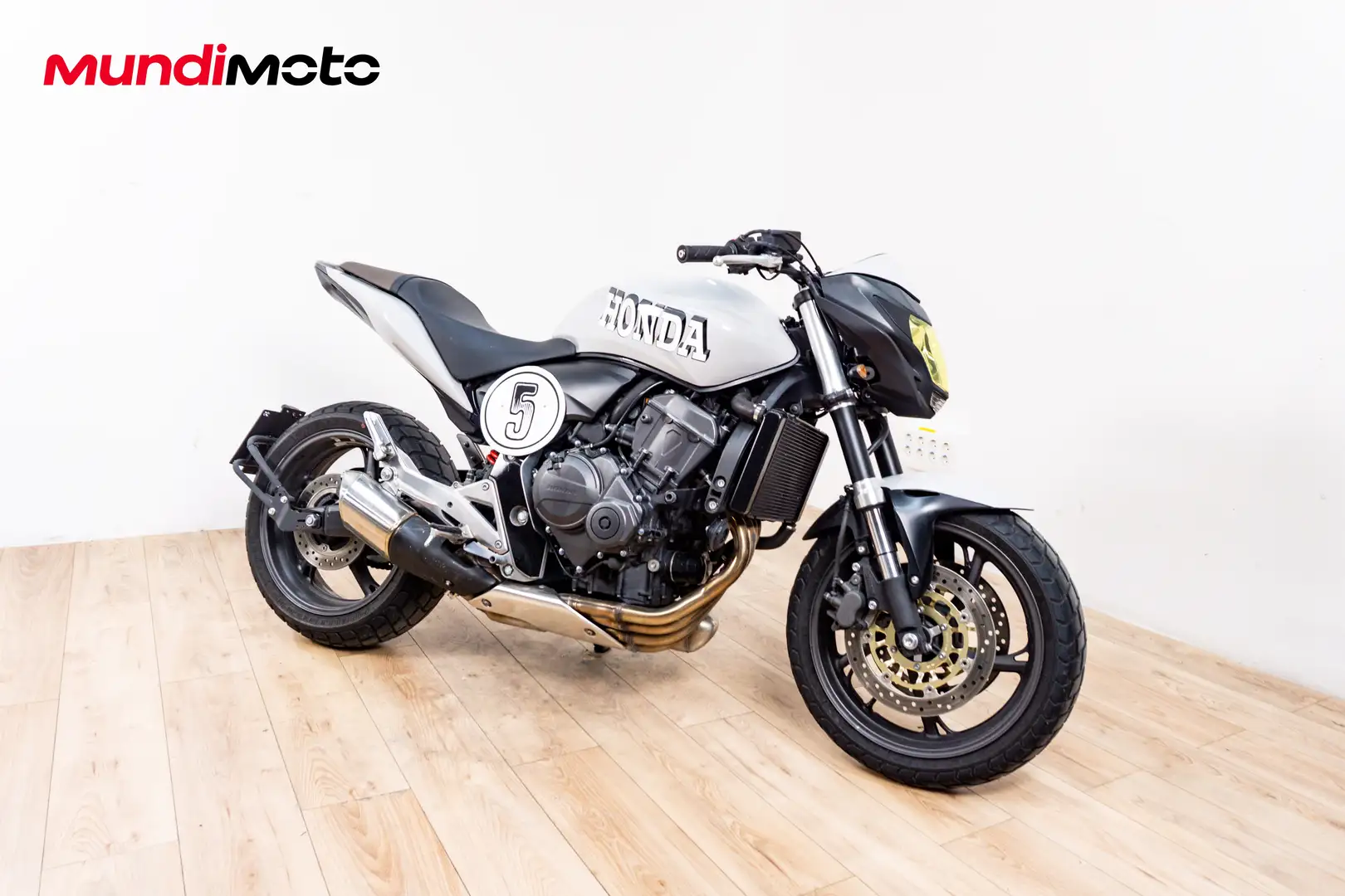 Honda Hornet - 2