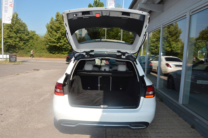 Mercedes-Benz C 220 d T*AVANTGARDE*PARK*SHZ*TEMP*CD*RDK*AHK* — photo 13