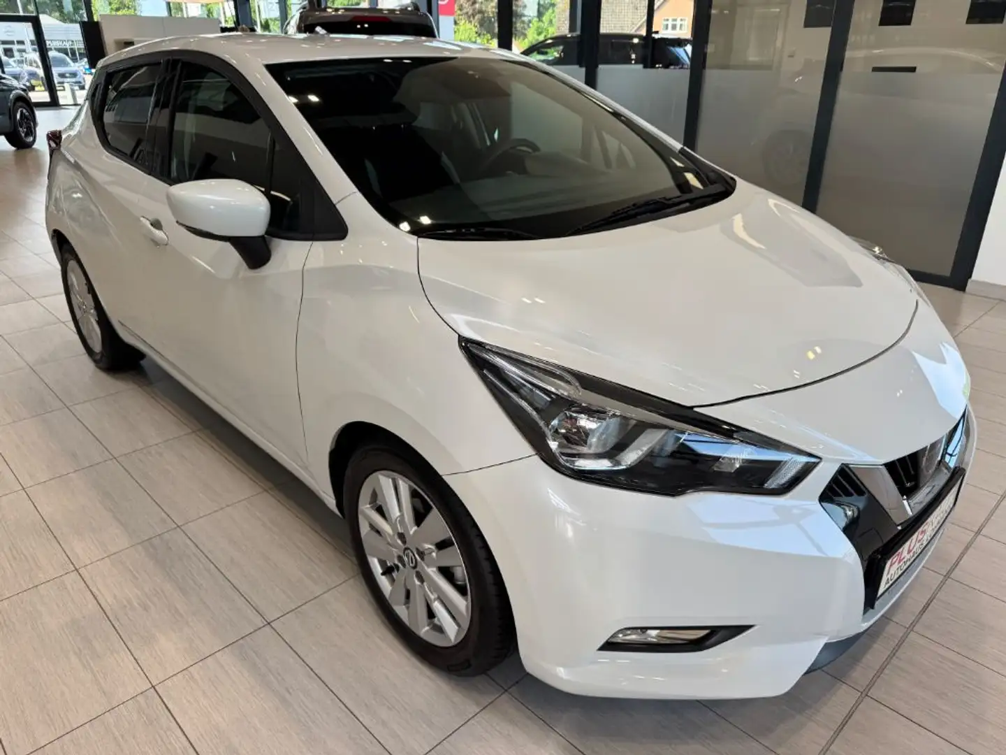 Nissan Micra IG-T 100 N-Connecta Navi CarPlay Bluetooth Weiß - 2