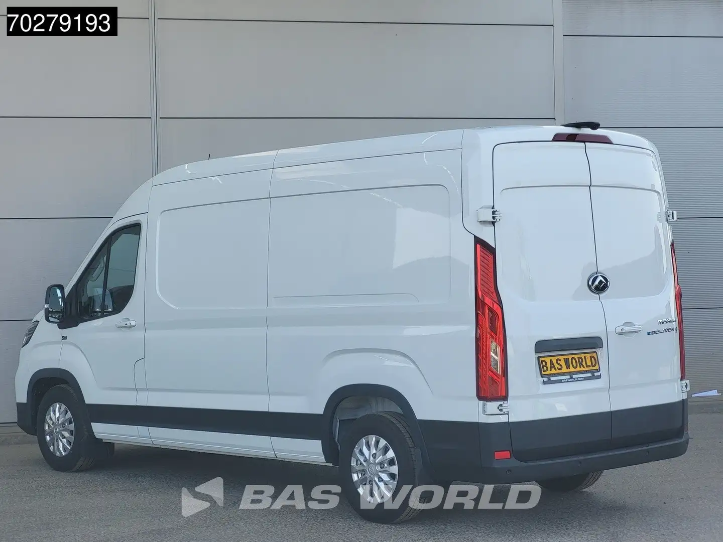 Maxus eDeliver 9 204pk Elektrisch L3H2 WLTP 398km 89kWh Snelladen L Wit - 2