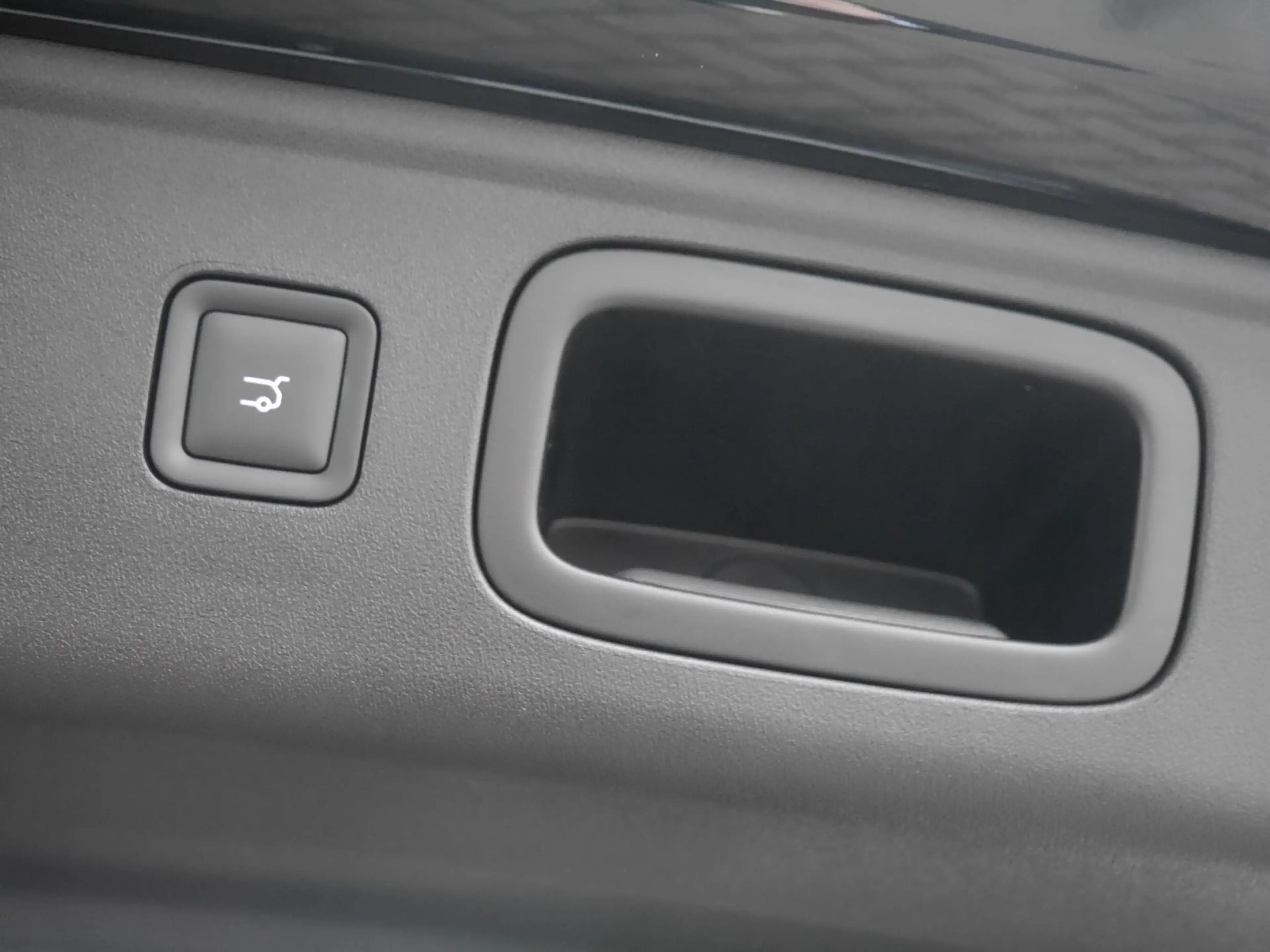 Leapmotor B10 Design ProMax 67.1 kWh | Licht interieur kleur | N — photo 14