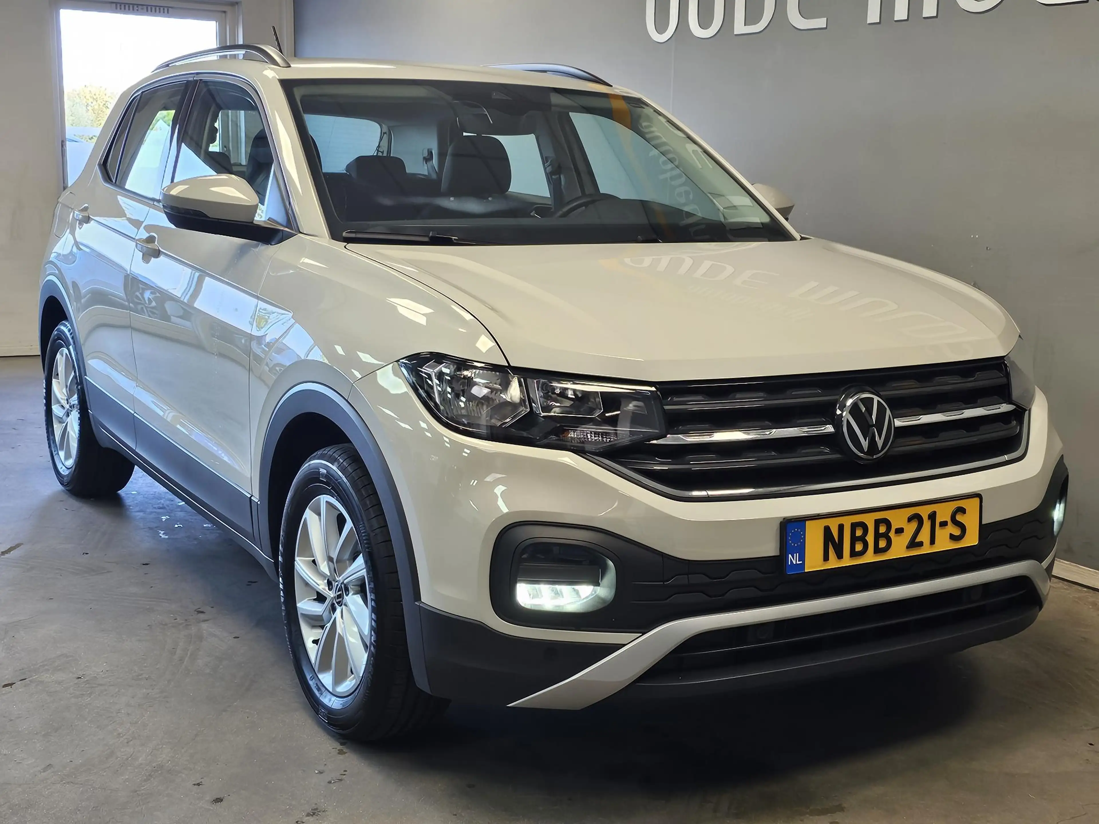 Volkswagen T-Cross 1.0 TSI DSG Life | Camera | Adaptive cruise | Stoe — photo 6