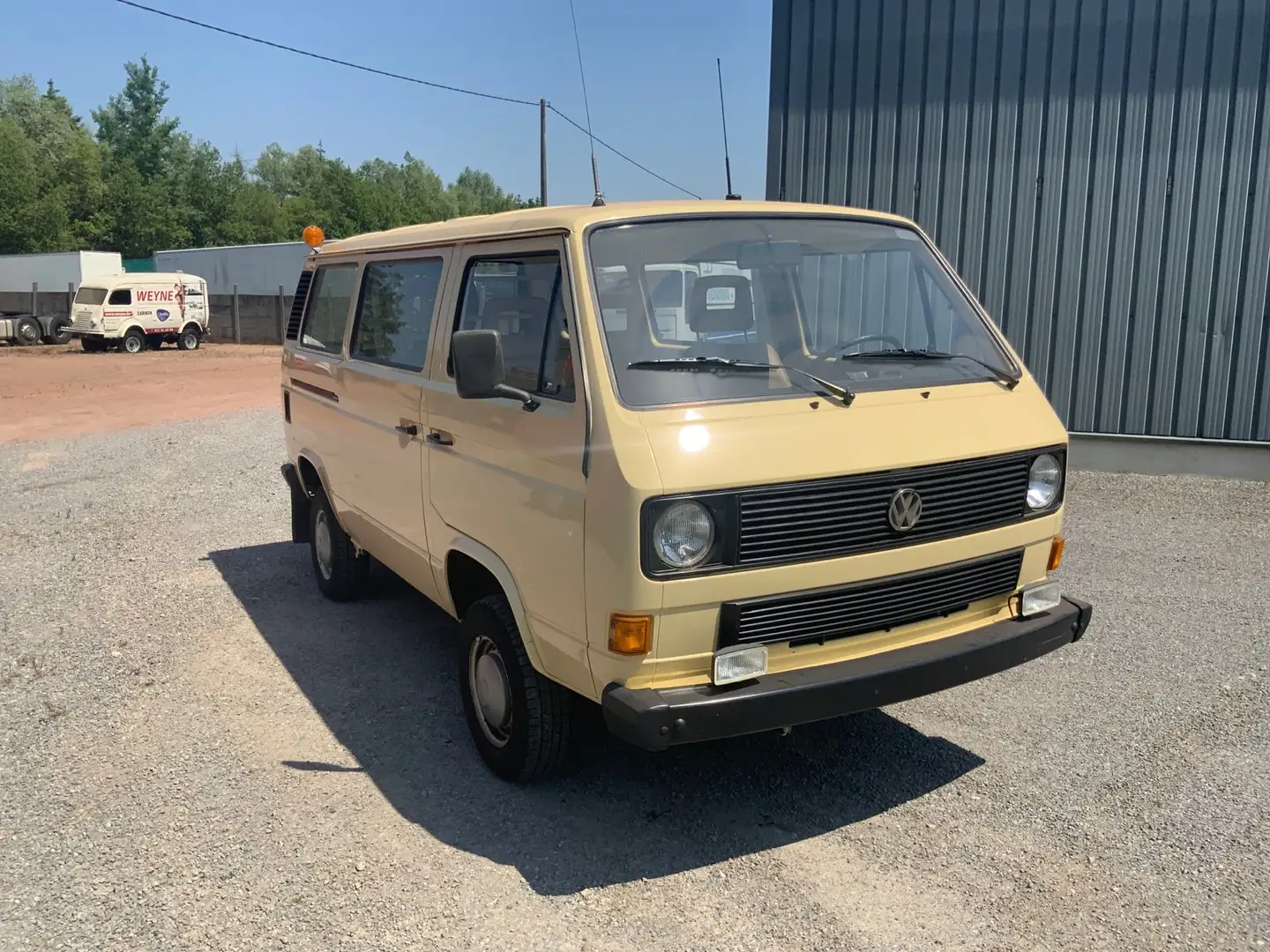Volkswagen T3 Transporter Syncro 253 299 Beige - 2