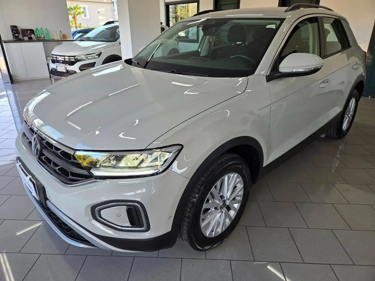 Volkswagen T-Roc 1.0 TSI life Gris - 2
