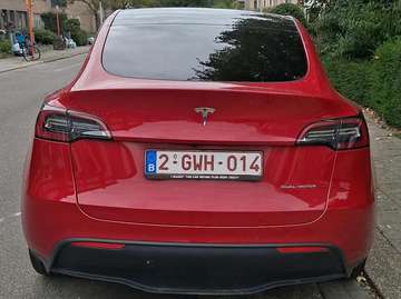 Model Y 72.5 kWh Dual Motor Performance (377 kW)