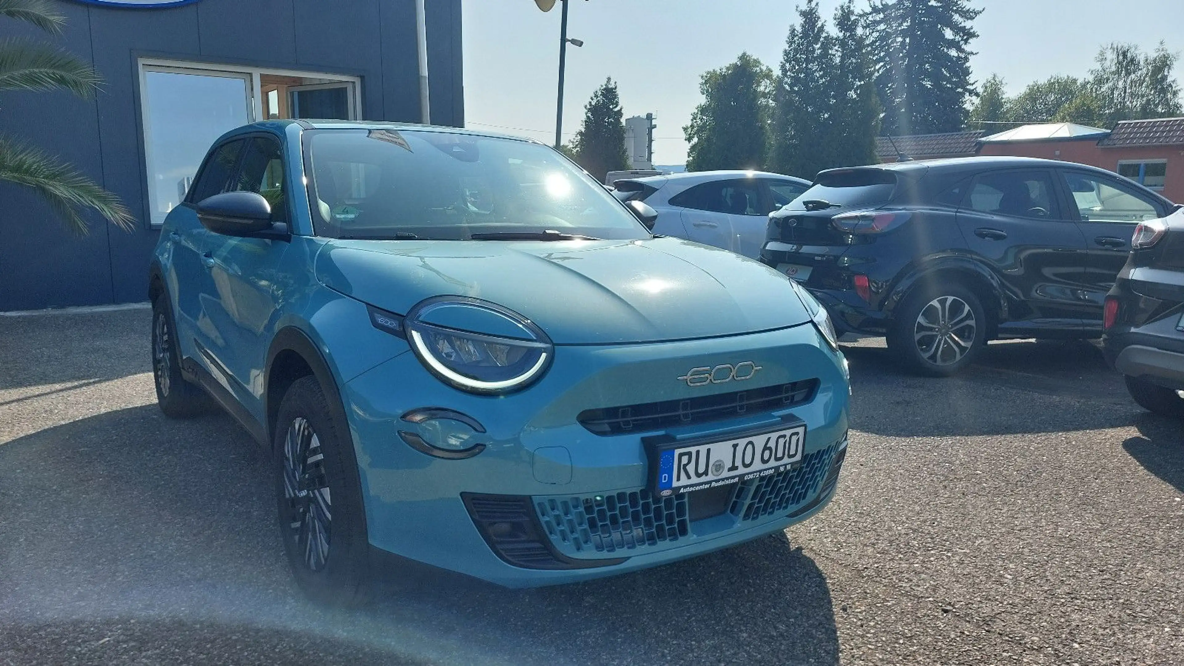 Fiat 600 Mild Hybrid Automatik 125 Jahre Edition — photo 2