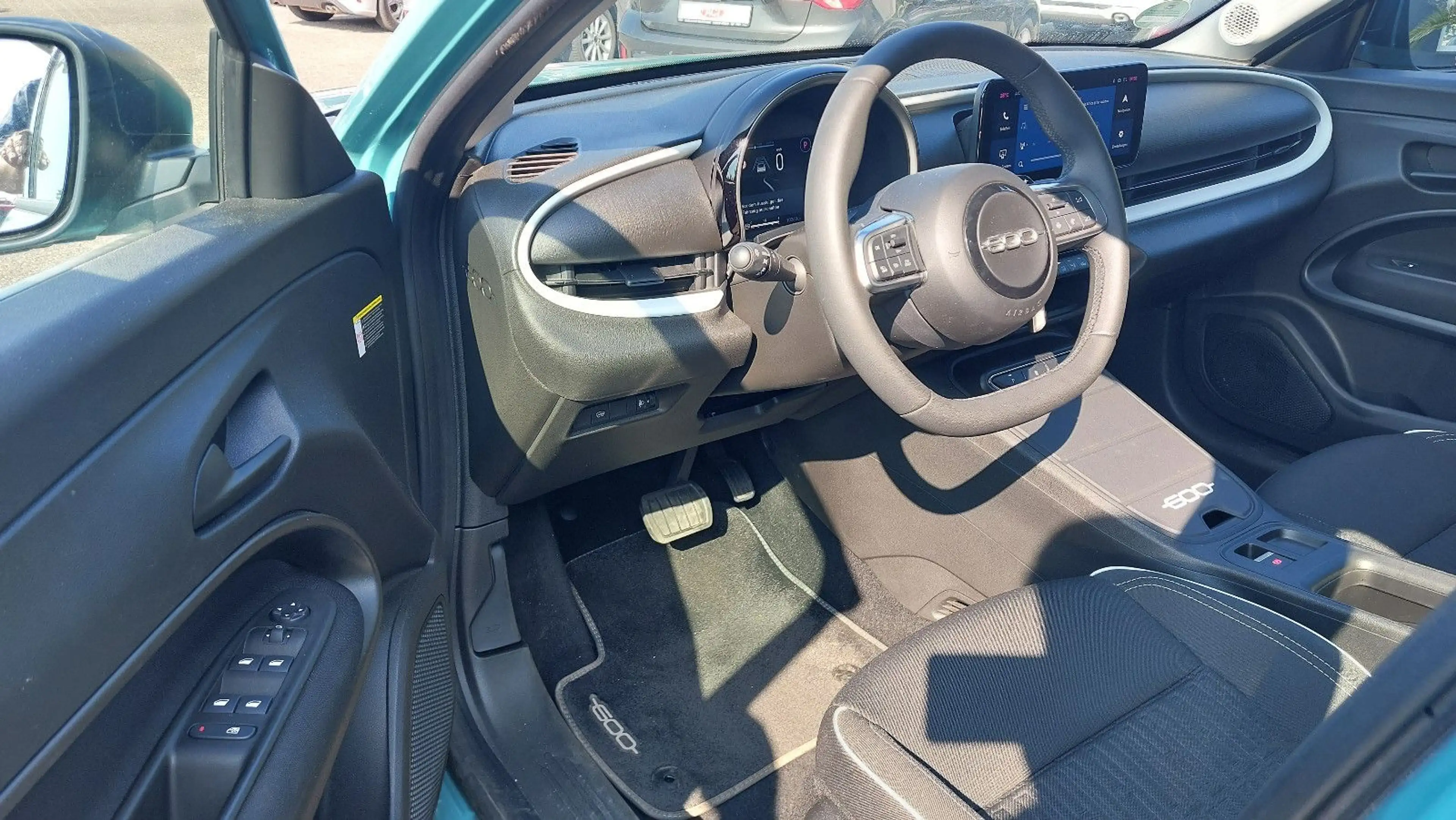 Fiat 600 Mild Hybrid Automatik 125 Jahre Edition — photo 14