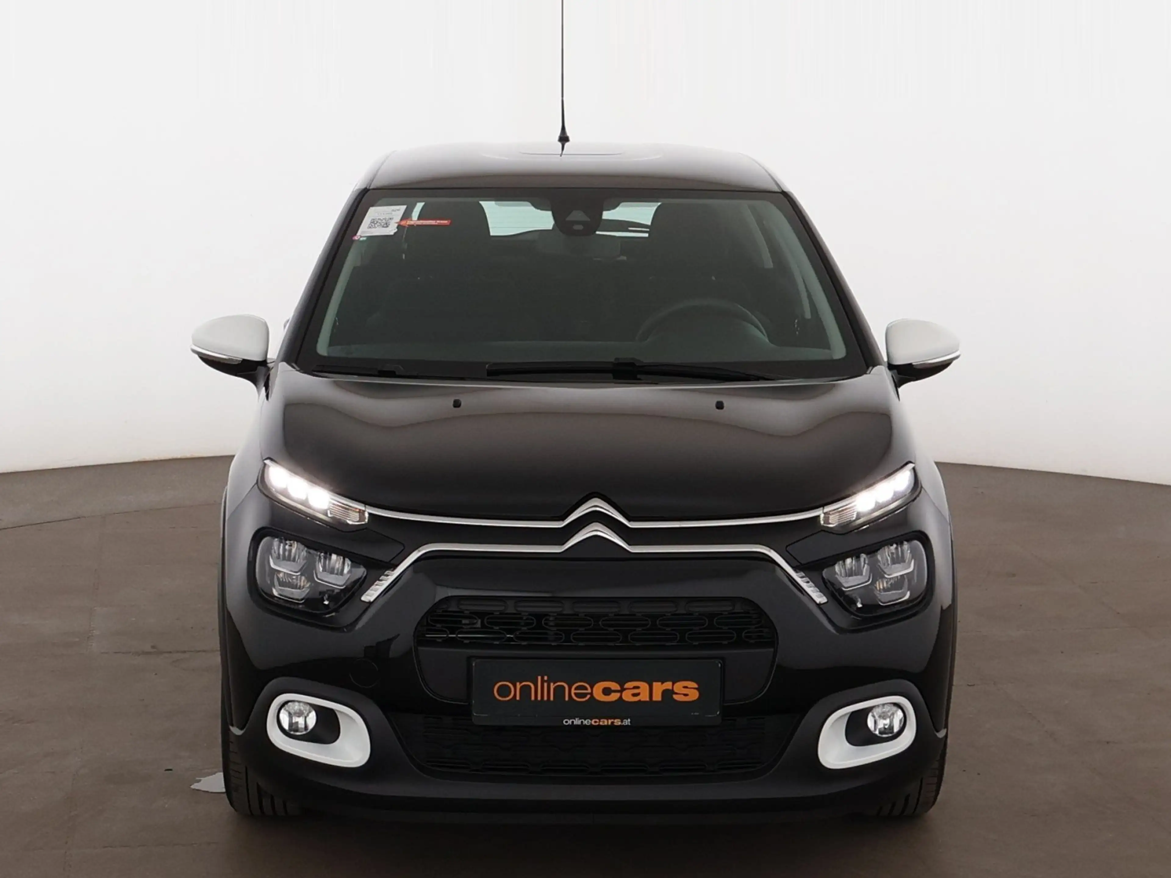 Citroen C3 1.2 PureTech YOU LED TEMPOMAT KLIMA PDC — photo 2