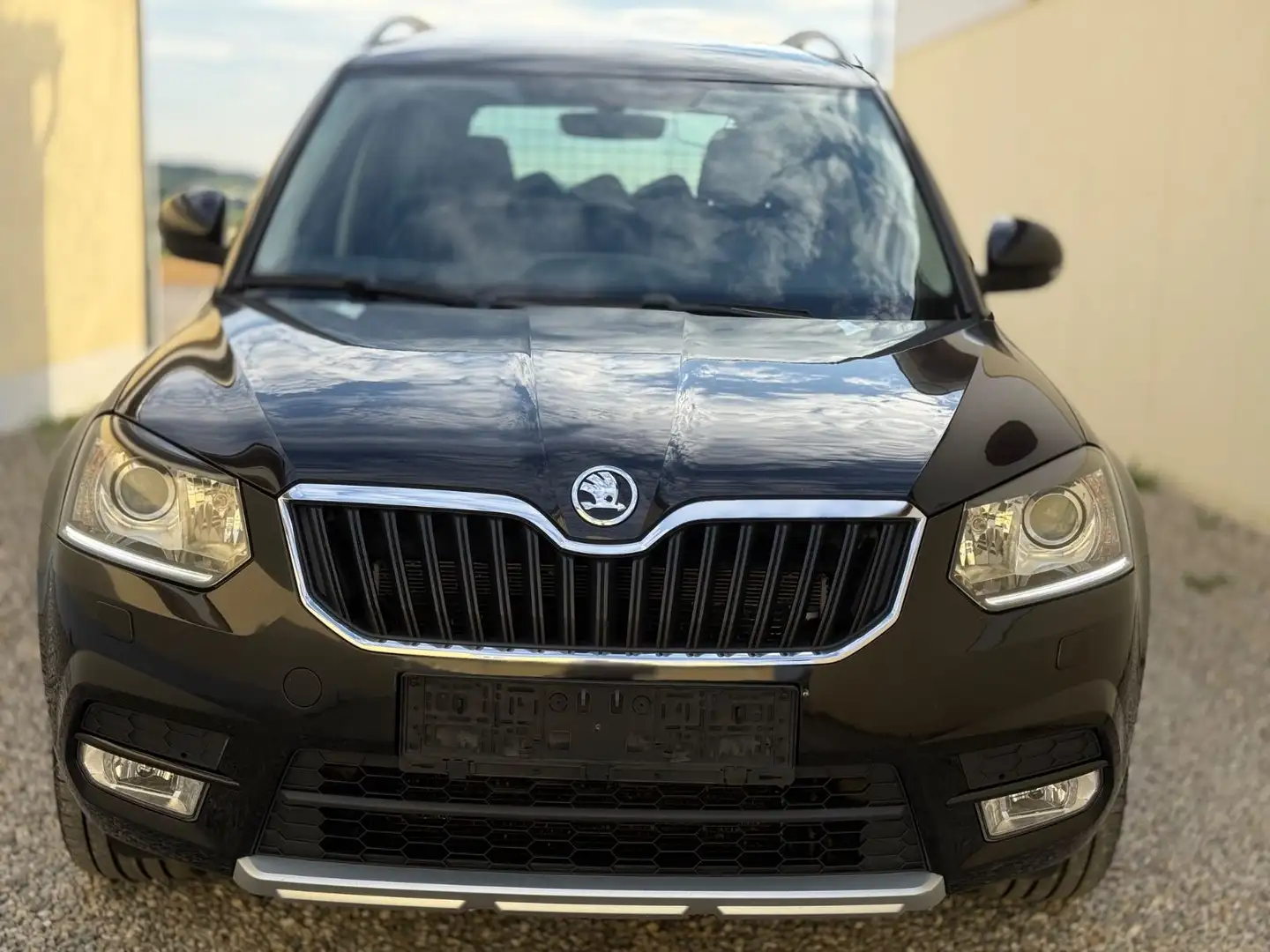 Skoda Yeti Style 4x4 Schwarz - 2