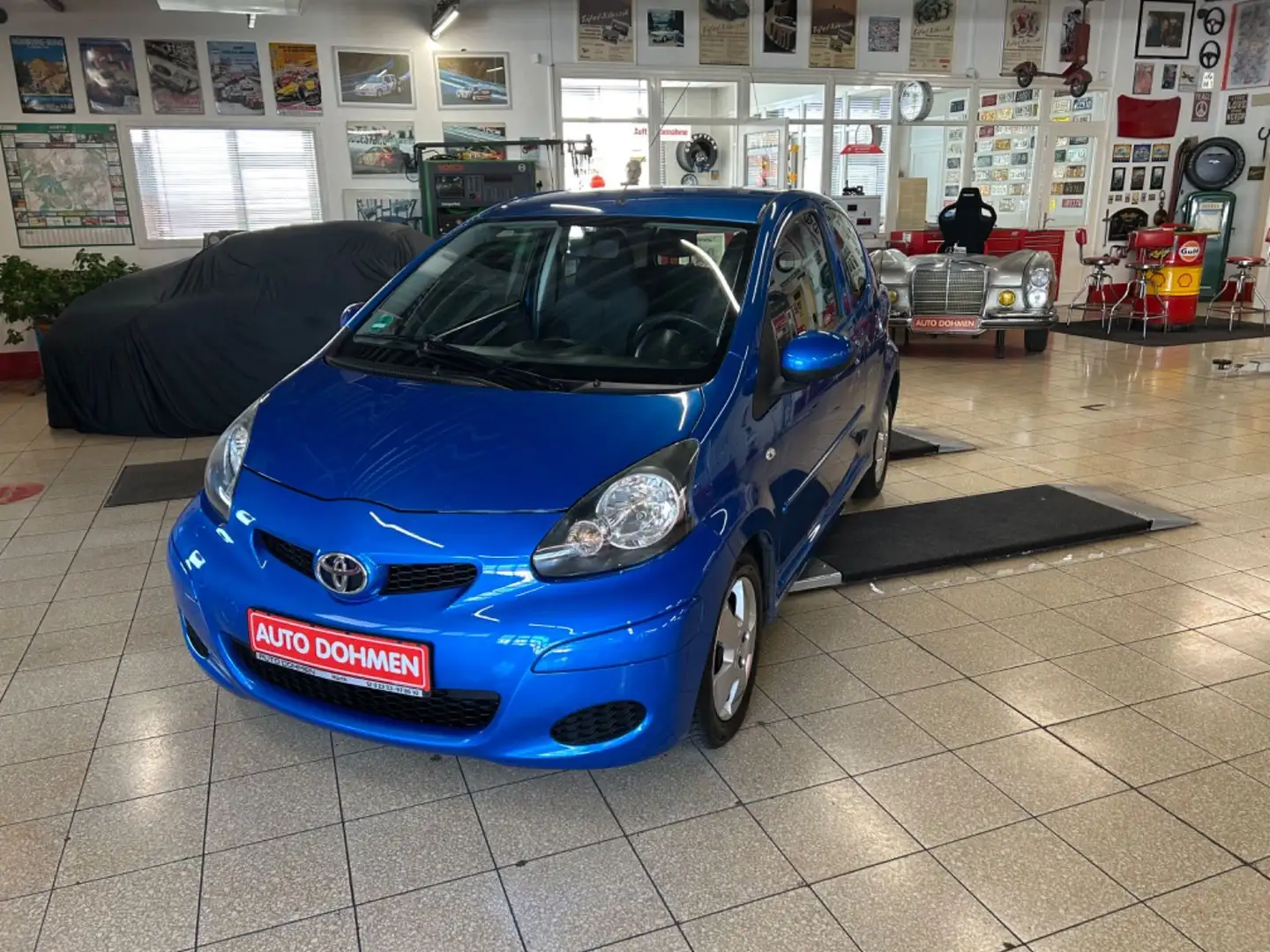 Toyota Aygo AYGO CoolBlue. Klimaanlage Seniorenfahrzeug Albastru - 1