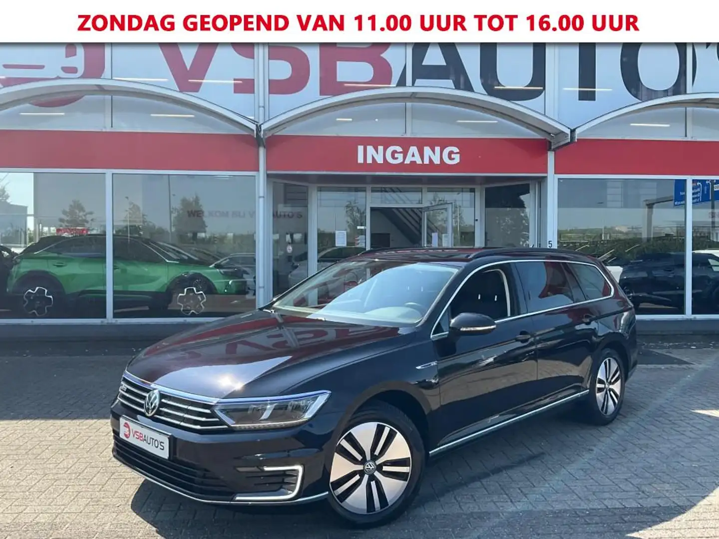 Volkswagen Passat 1.4 GTE AUT. PHEV LED NAVIGATIE ECC-AIRCO LMV PDC Zwart - 1