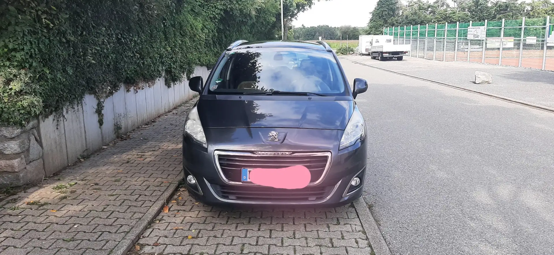 Peugeot 5008 PureTech 130 Stop & Start Allure - 1
