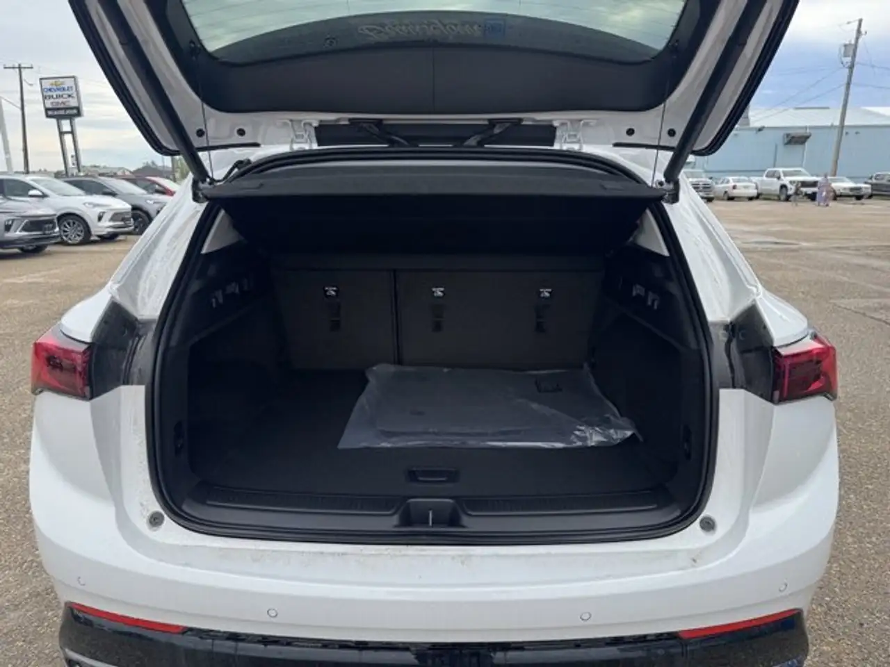 Buick Envision снимка Buick Envision