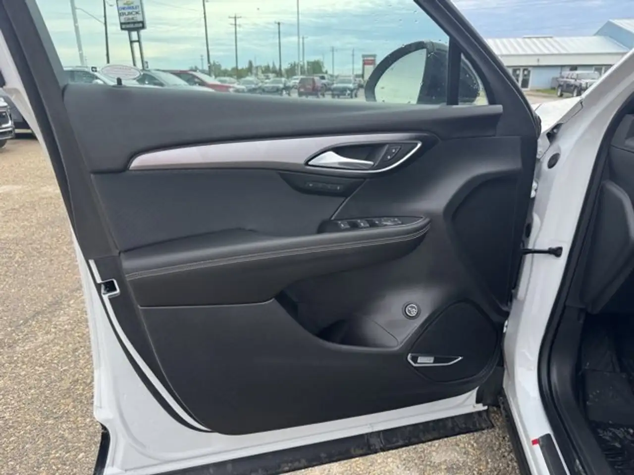 Buick Envision снимка Buick Envision