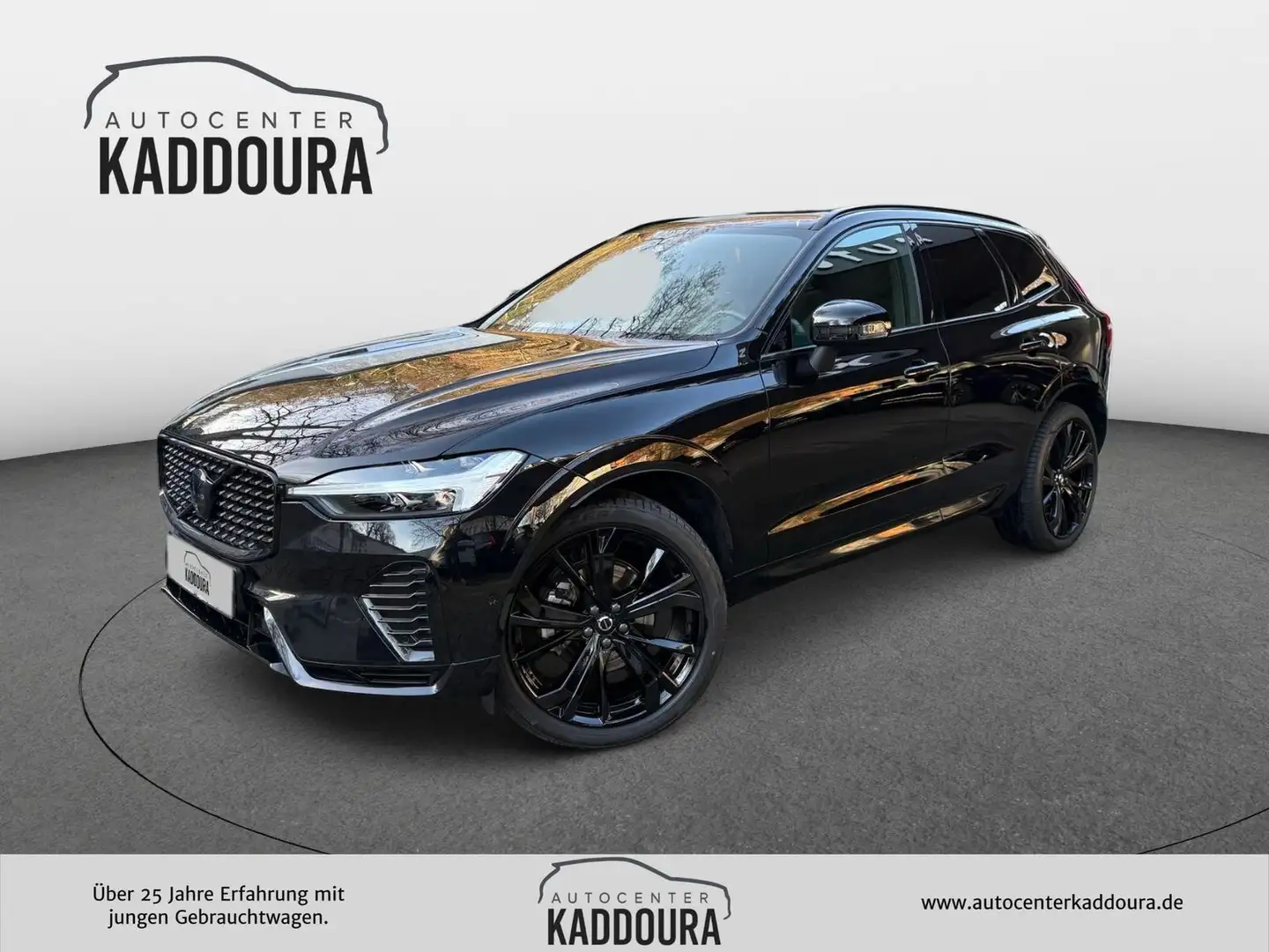 Volvo XC60 B5 AWD Plus Black Edition He-Up PANO 360 AC Noir - 1