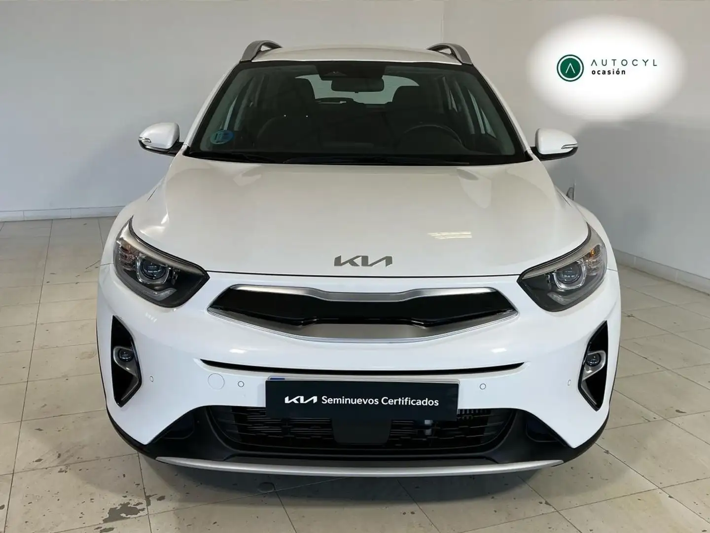 Kia Stonic 1.0 T-GDi 74kW (100CV) MHEV Drive DCT Blanc - 2