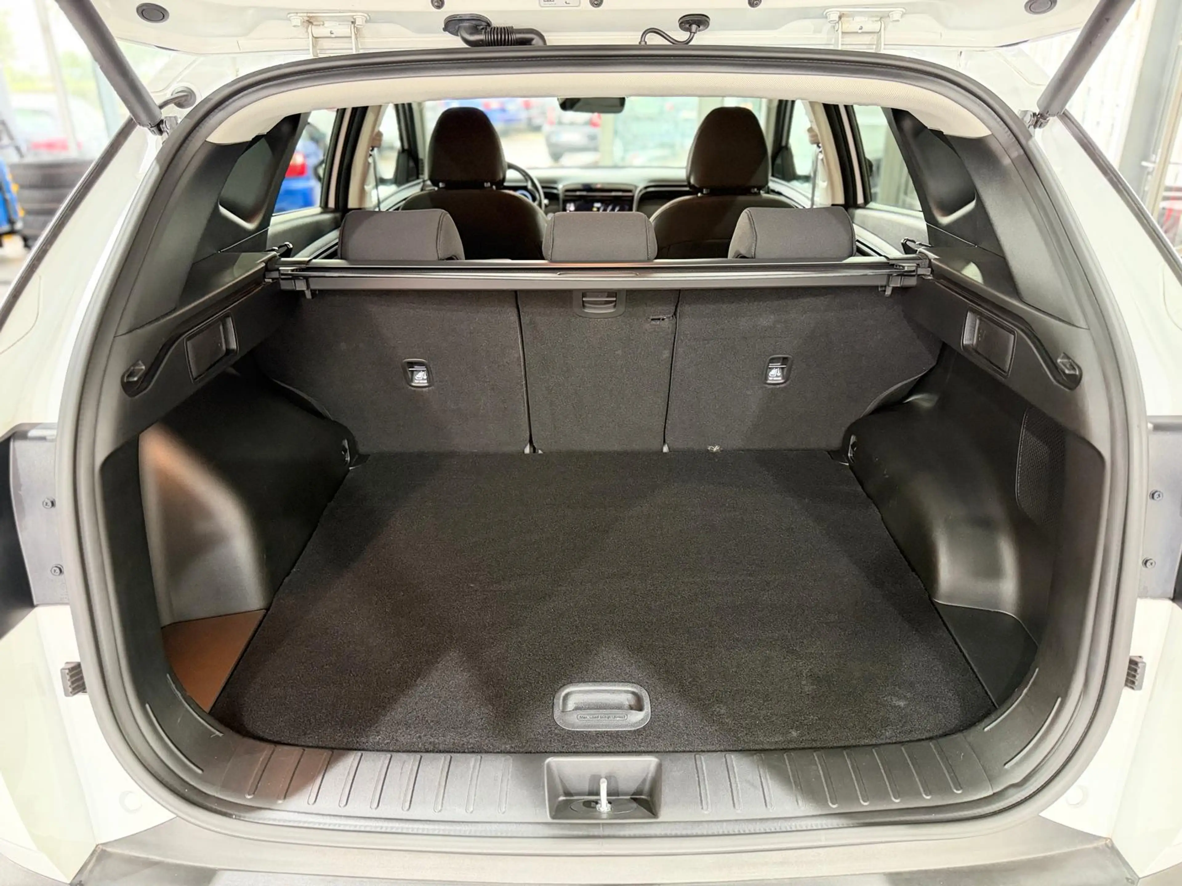Hyundai TUCSON Trend 2WD 1.6CRDi AHK VIRTUAL ACC LED KAM — photo 27