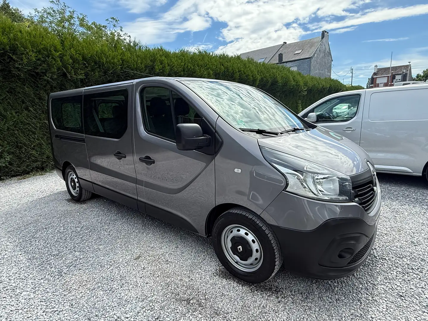 Renault Trafic Trafic Passenger 1.6 dCi - 9 PLACES - EURO 6b - Grijs - 2