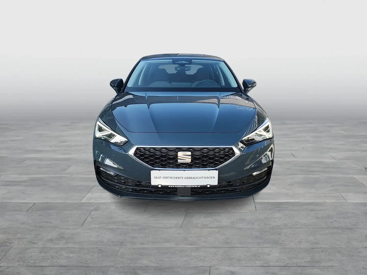 SEAT Leon Style Edition 1.5 TSI 115 PS Blau - 2