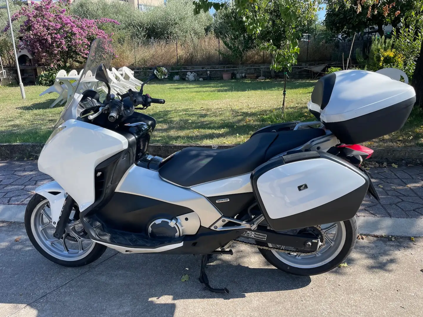 Honda Integra NC700D Fehér - 1