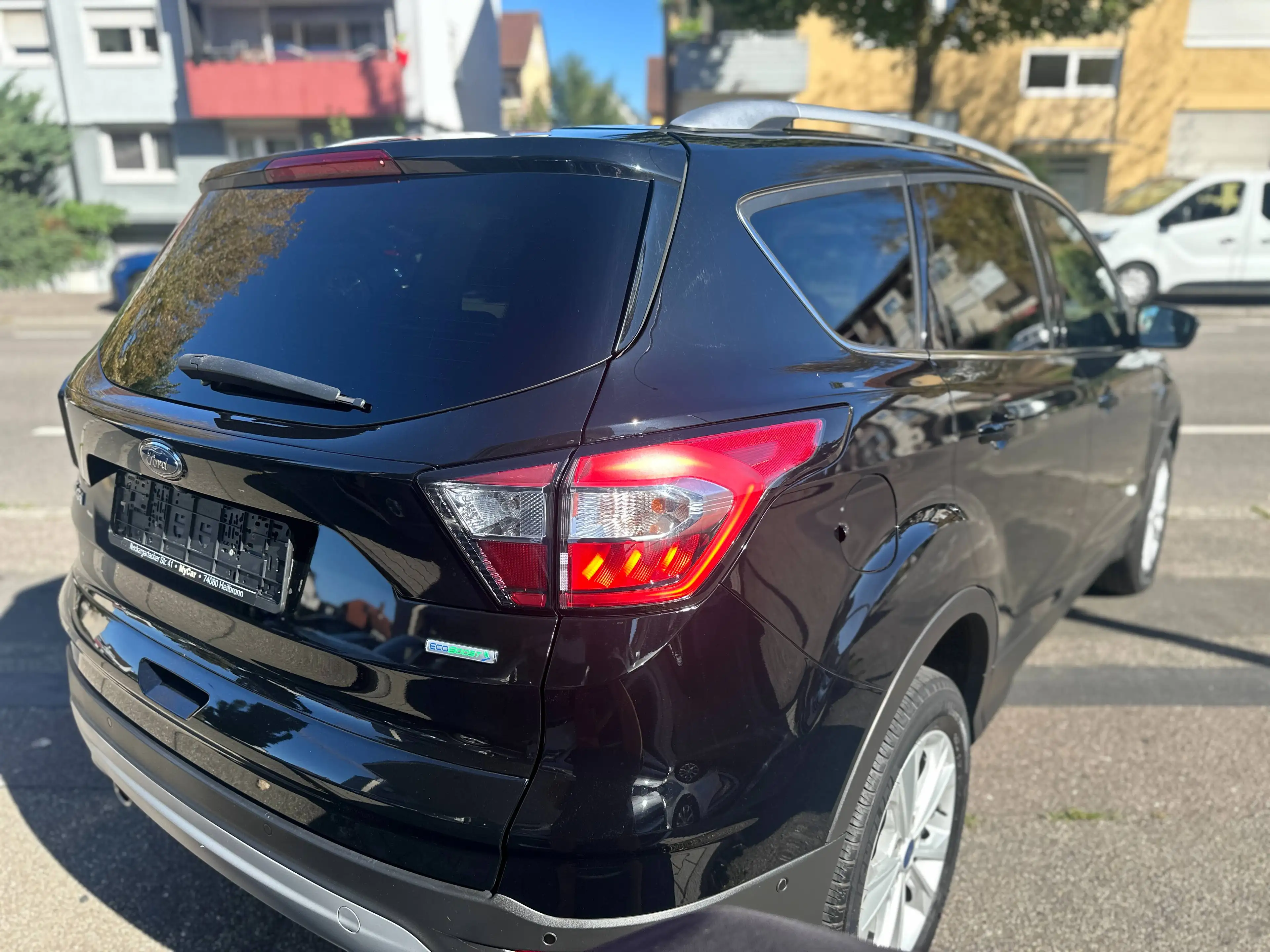 Ford Kuga 1.5 Automatik Titanium Navigation Teilleder Kamera Top — photo 5