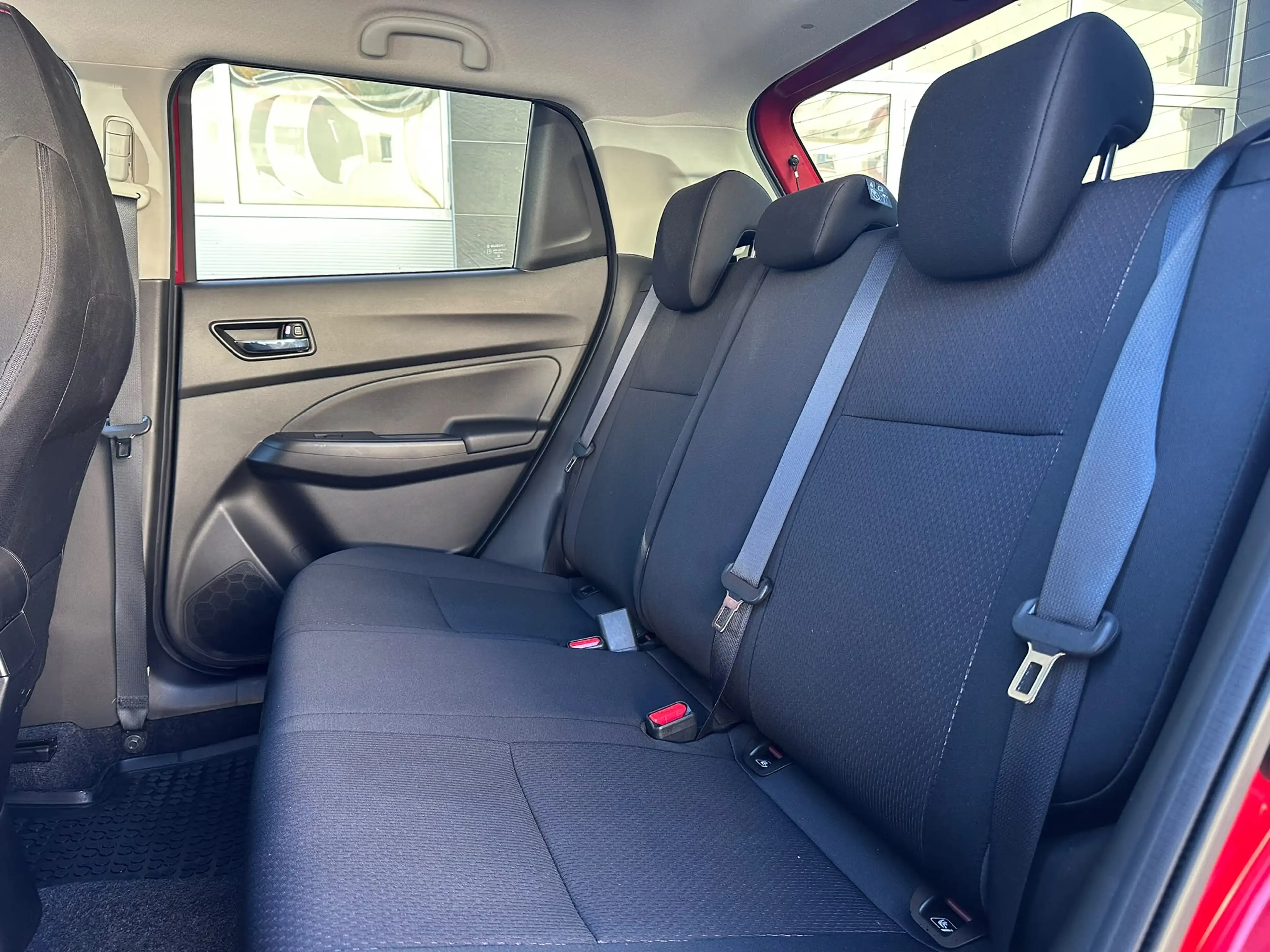 Suzuki Swift Sport — photo 13