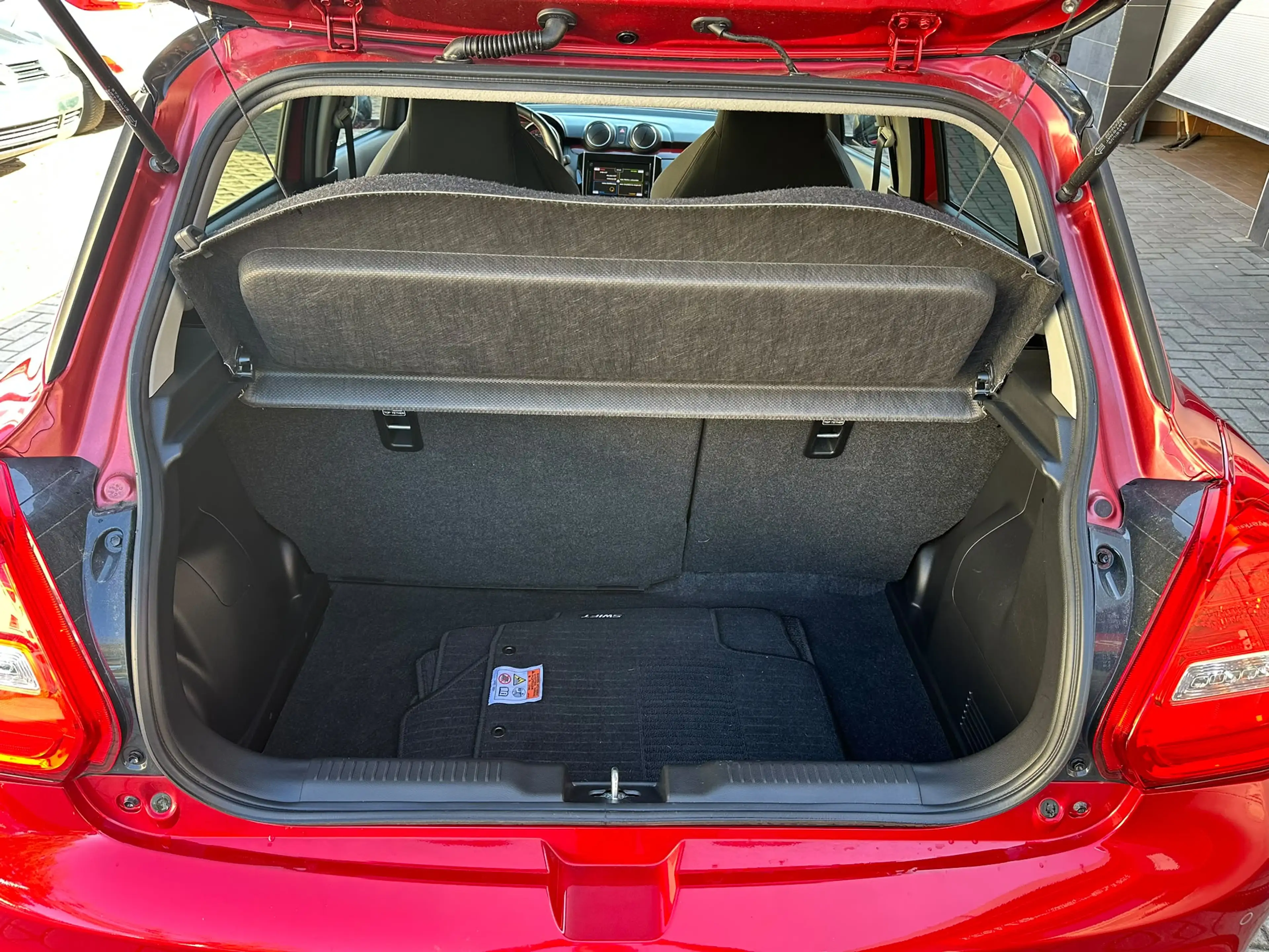 Suzuki Swift Sport — photo 8