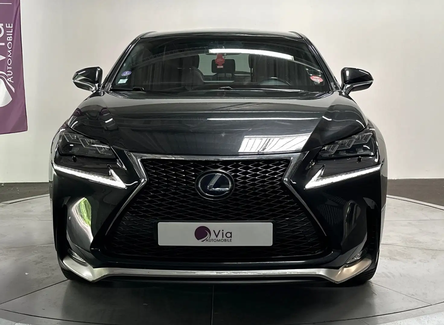 Lexus NX 300h 300h 4WD F SPORT / Toit Panoramique / Caméra de Re Zwart - 2