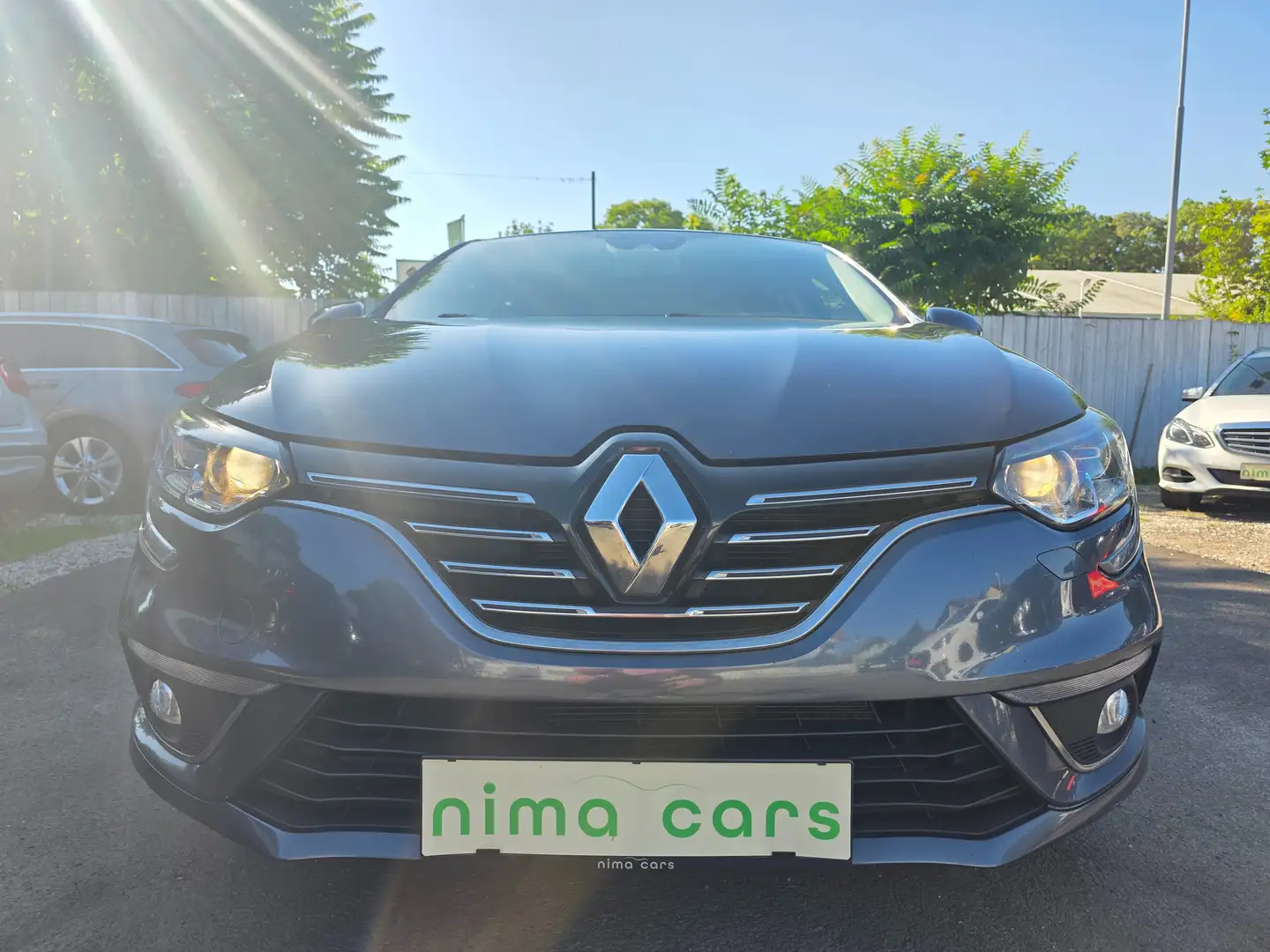 Renault Megane Mégane Grandtour Limited Energy TCe 100 Grau - 2