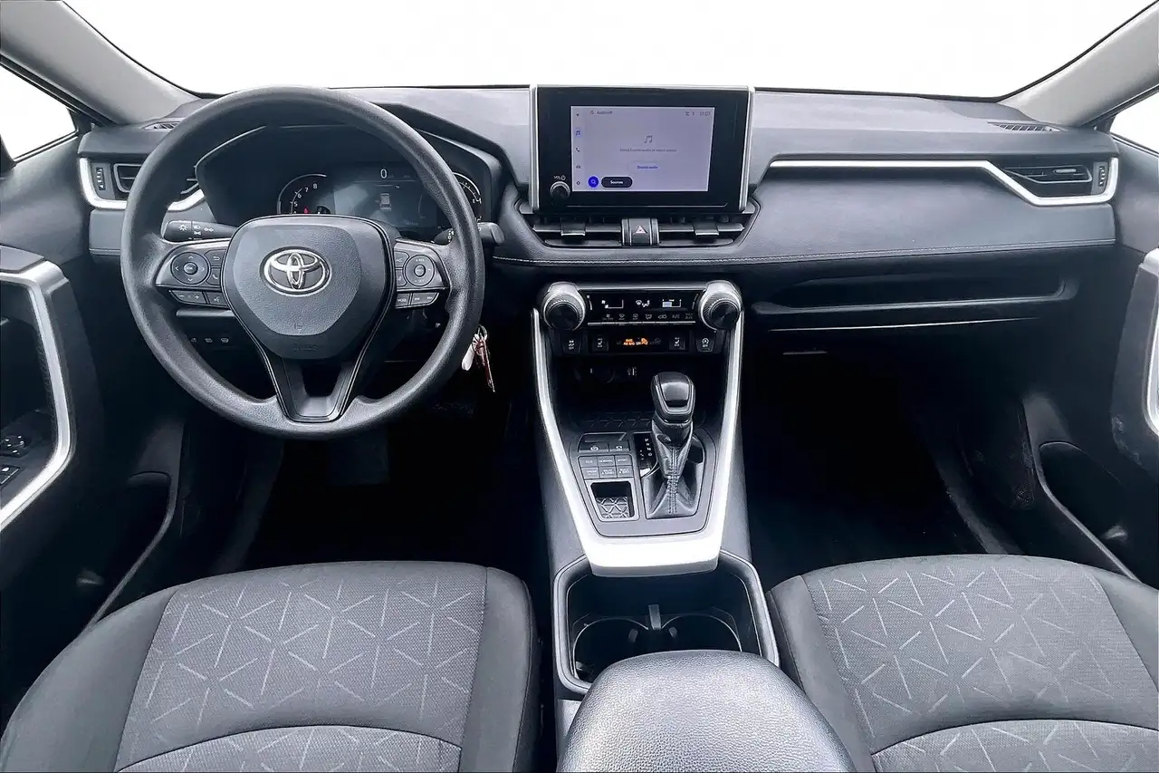 Toyota RAV 4 снимка Toyota RAV 4